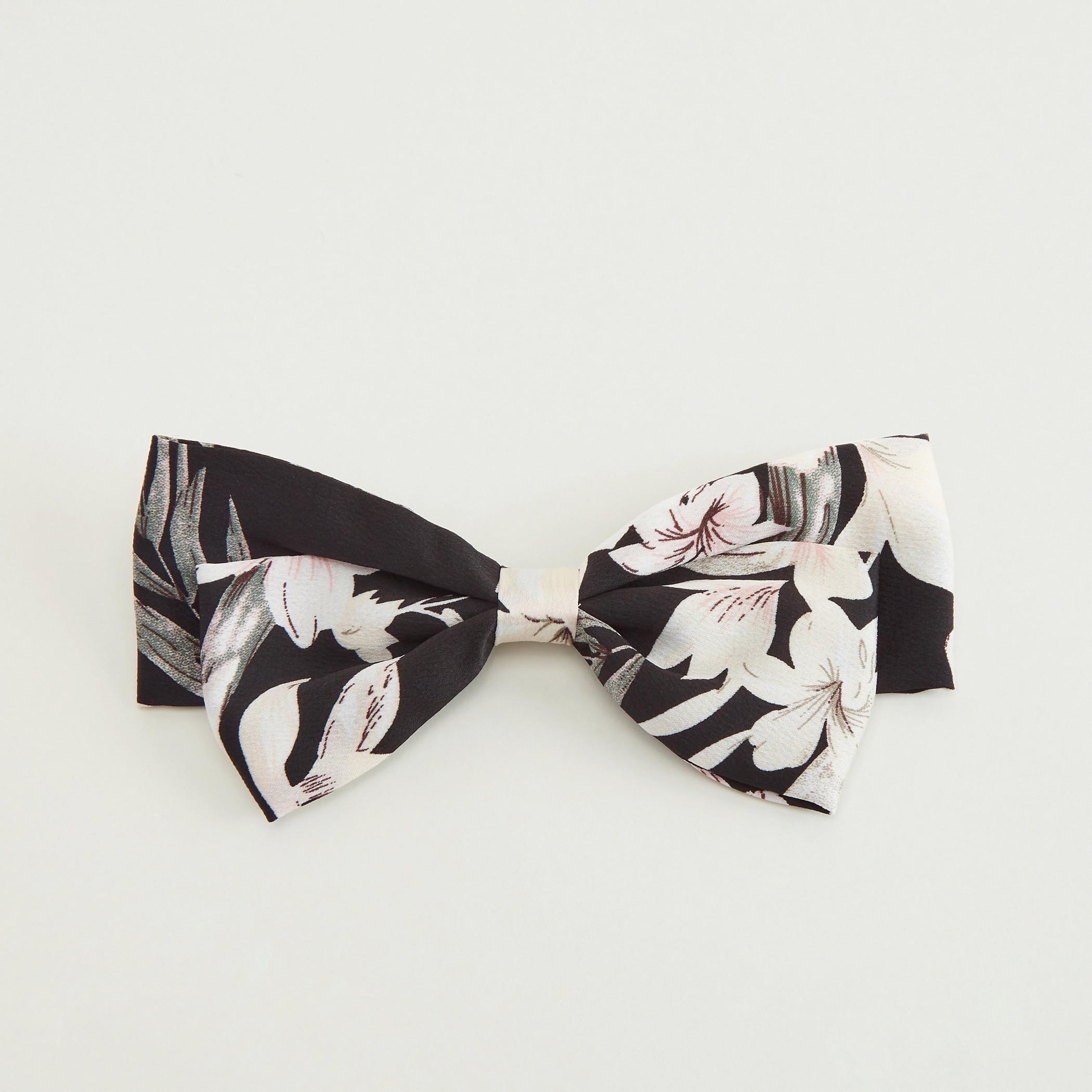 دبوس شعر بزخارف فيونكة وطبعات أزهار-women-hairaccessories-image-1