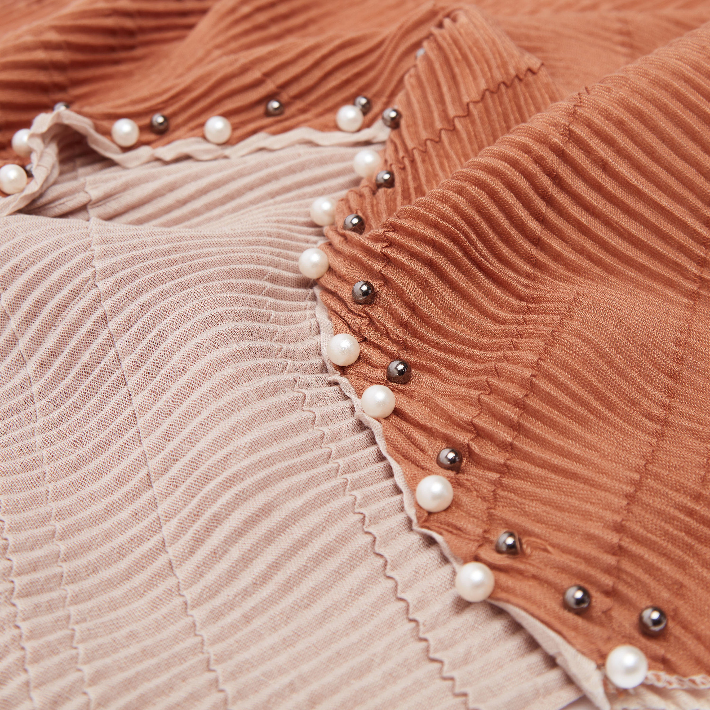 وشاح بارز الملمس وتزيينات-women-clothingaccessories-scarves-image-3