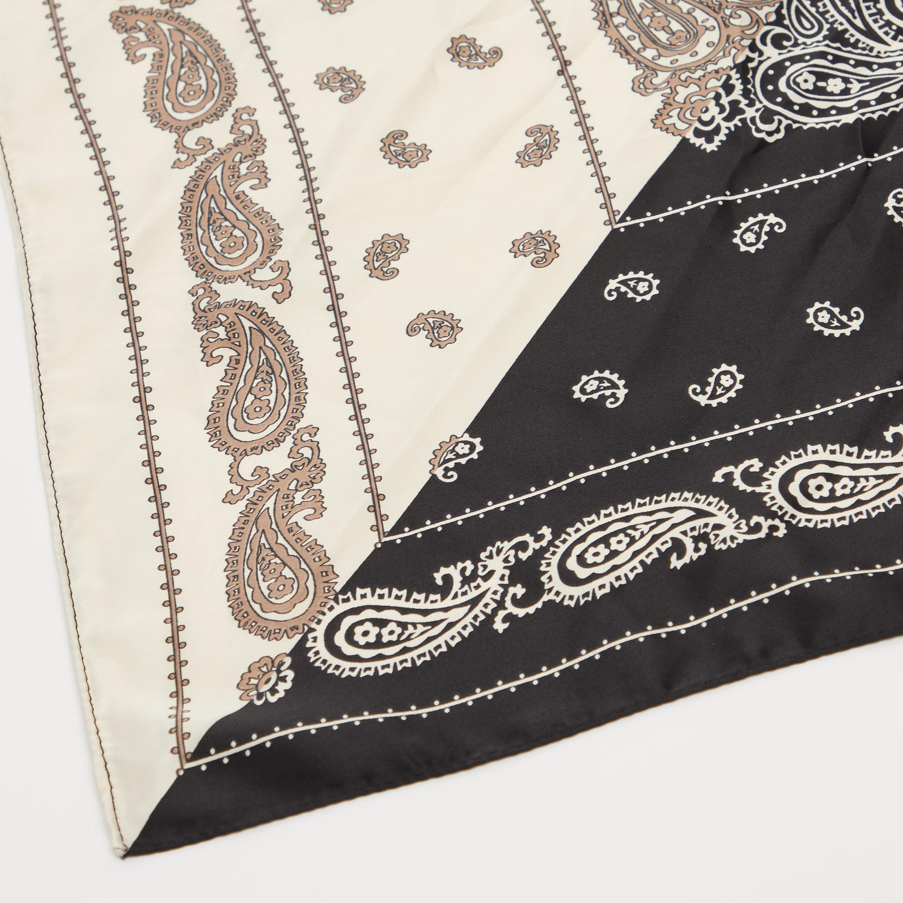 وشاح مستطيل بطبعات-women-clothingaccessories-scarves-image-1