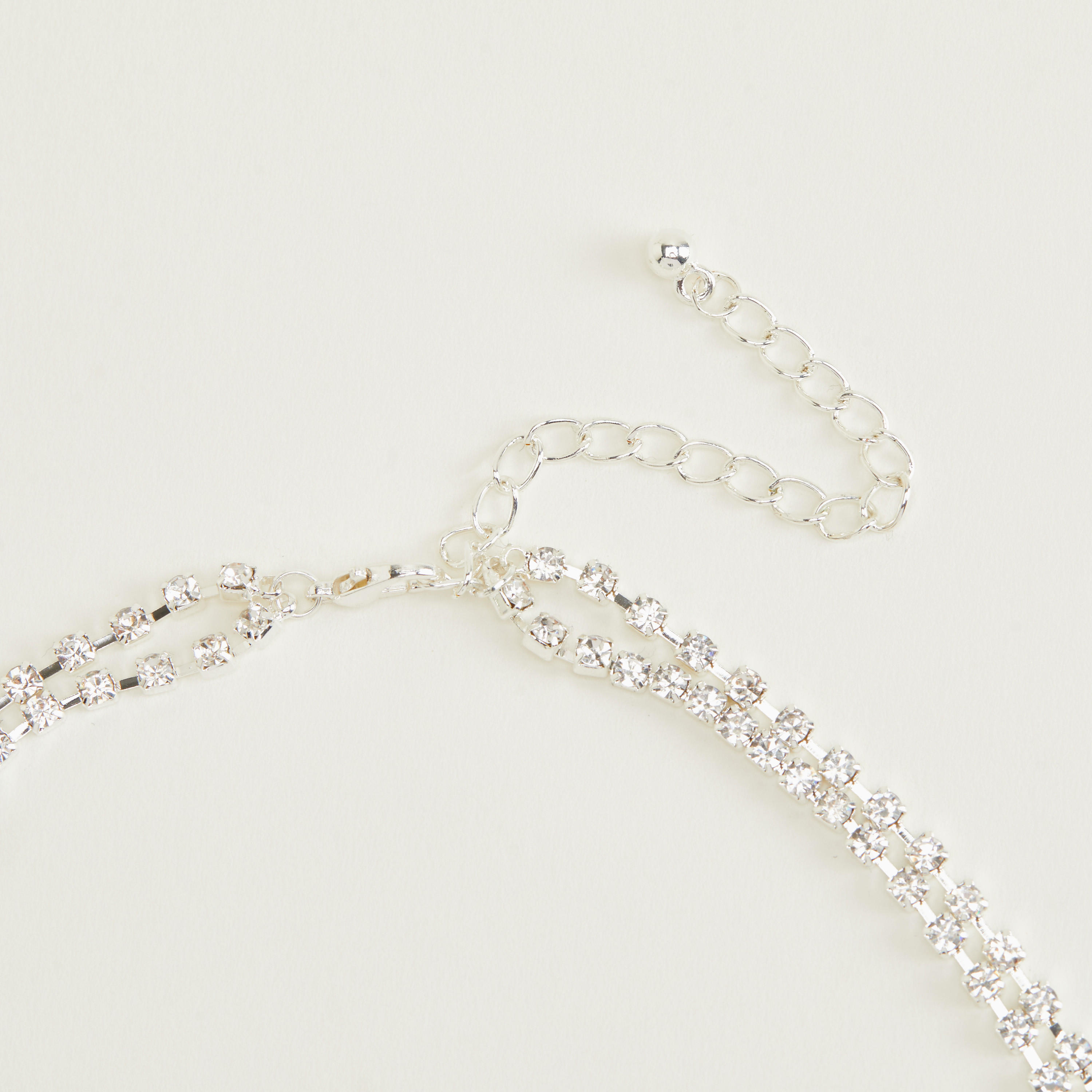 عقد مزيّن بمشبك إغلاق-women-watchesandjewellery-jewellery-necklacesandpendants-image-3