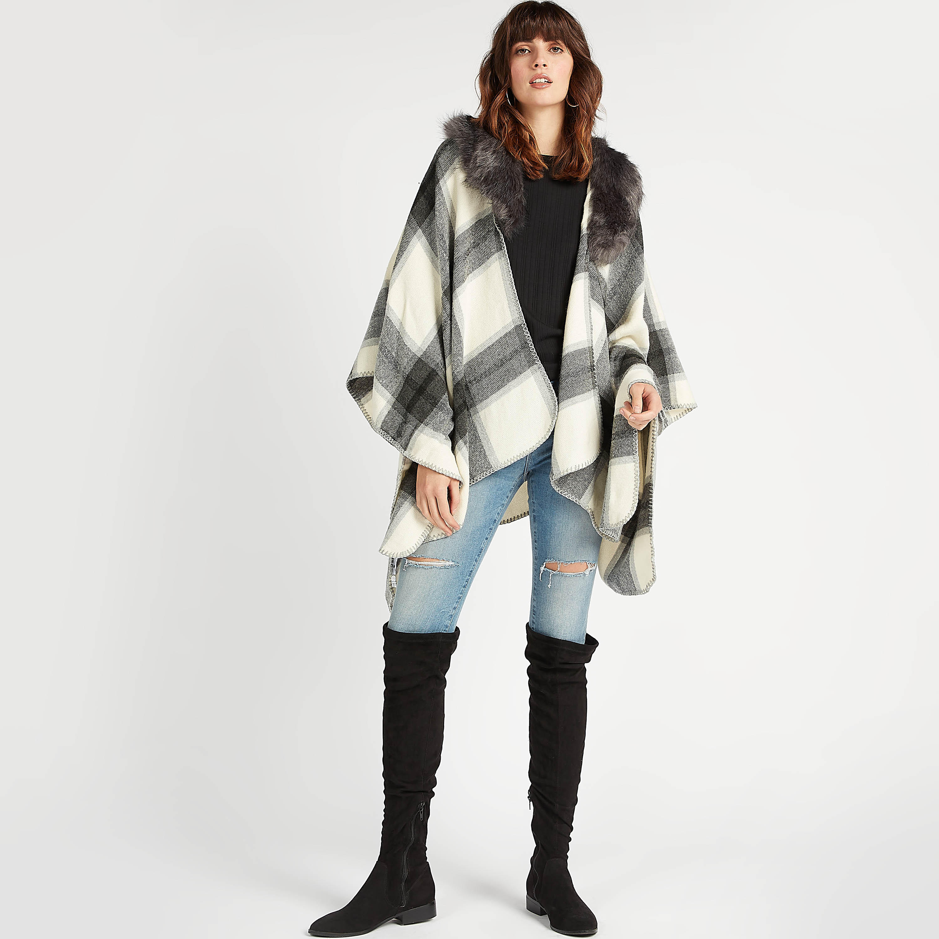 بونشو كاروهات بياقة بتقليم فرو-women-winterwear-cardigansandjumpers-cardigans-image-2