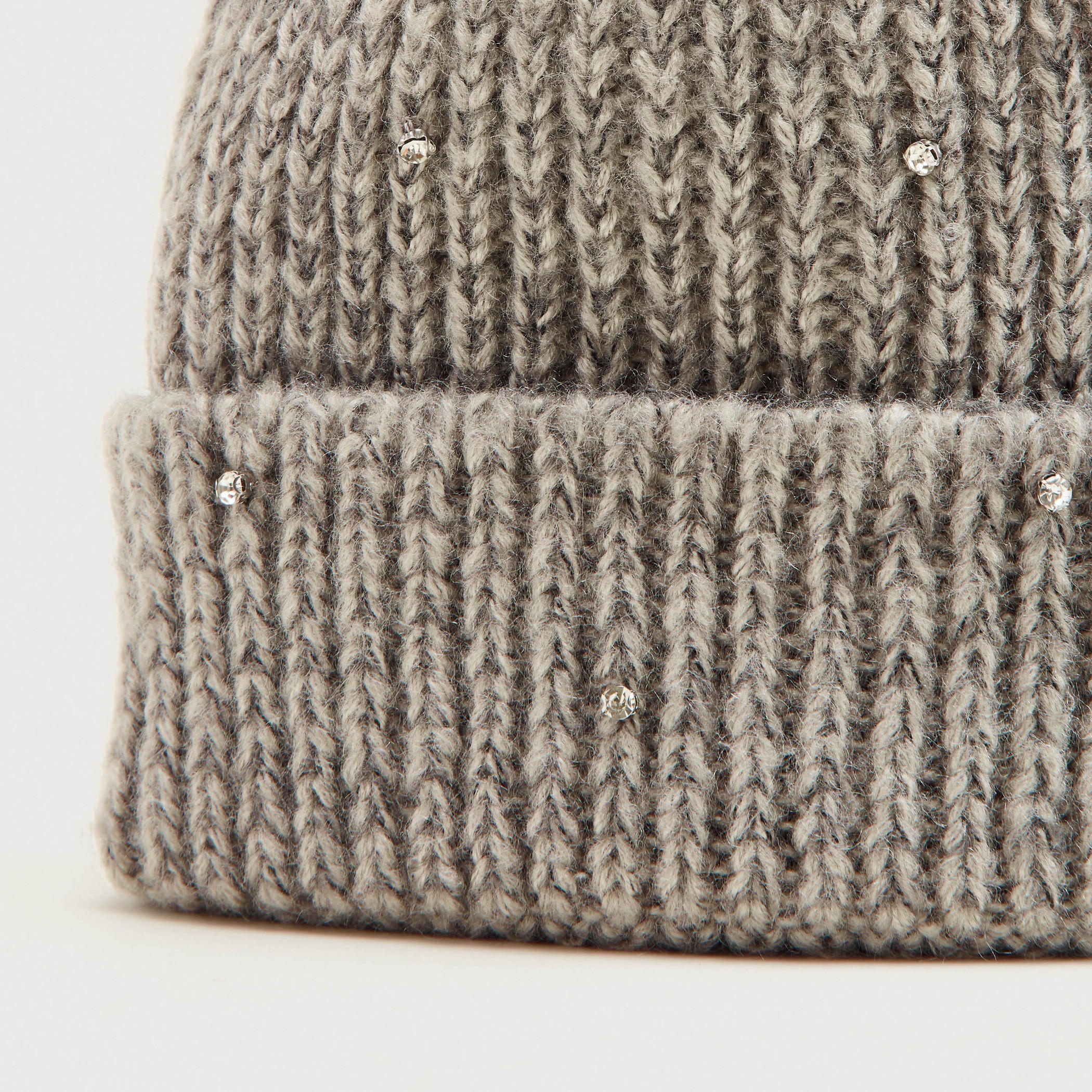 قبعة بيني بارزة الملمس بحواف مطّاطيّة-women-clothingaccessories-capsandhats-image-5