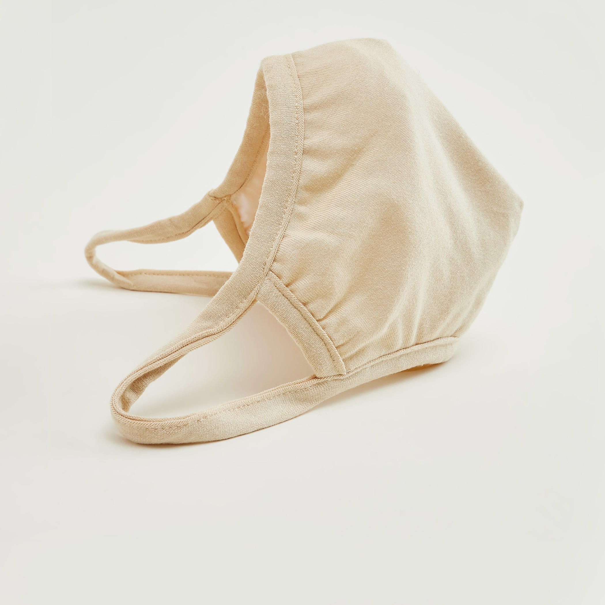 قناع غطاء للوجه مستدام سادة بشريط مطّاطي-women-clothingaccessories-fashionmasks-image-1