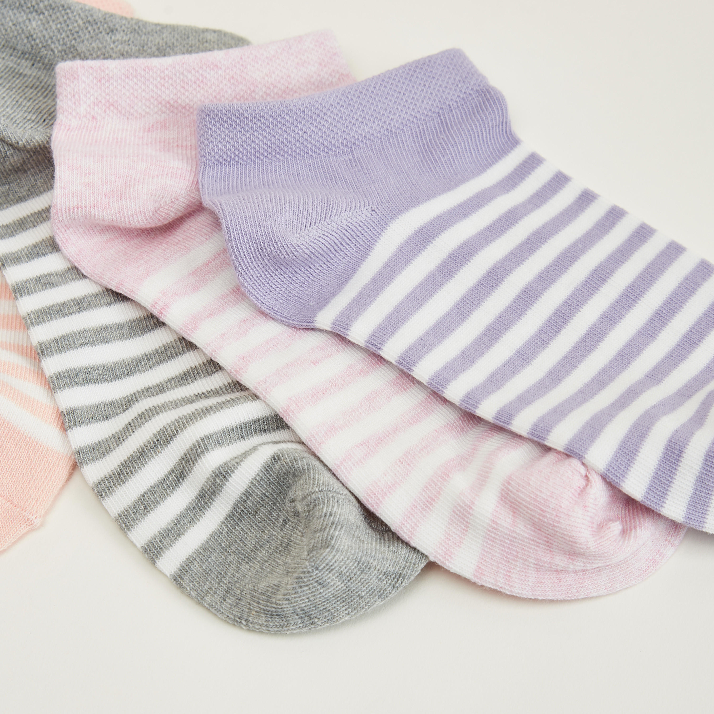 جوارب مخطّطة بطول الكاحل - طقم من 5 أزواج-women-socksandstockings-image-4