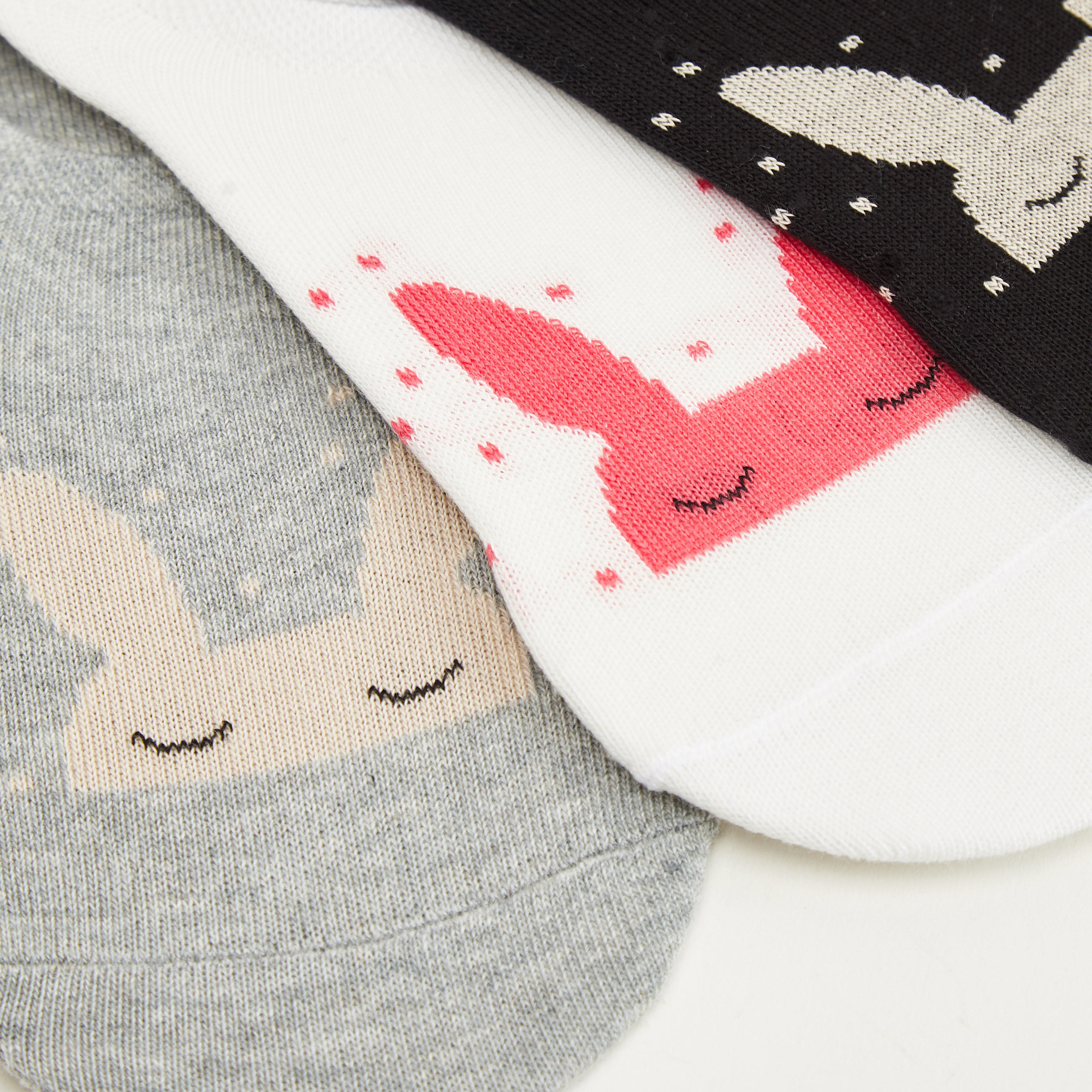 طقم جوارب مستدام غير مرئي بطبعات أرنب - 3 قطع-women-socksandstockings-image-3