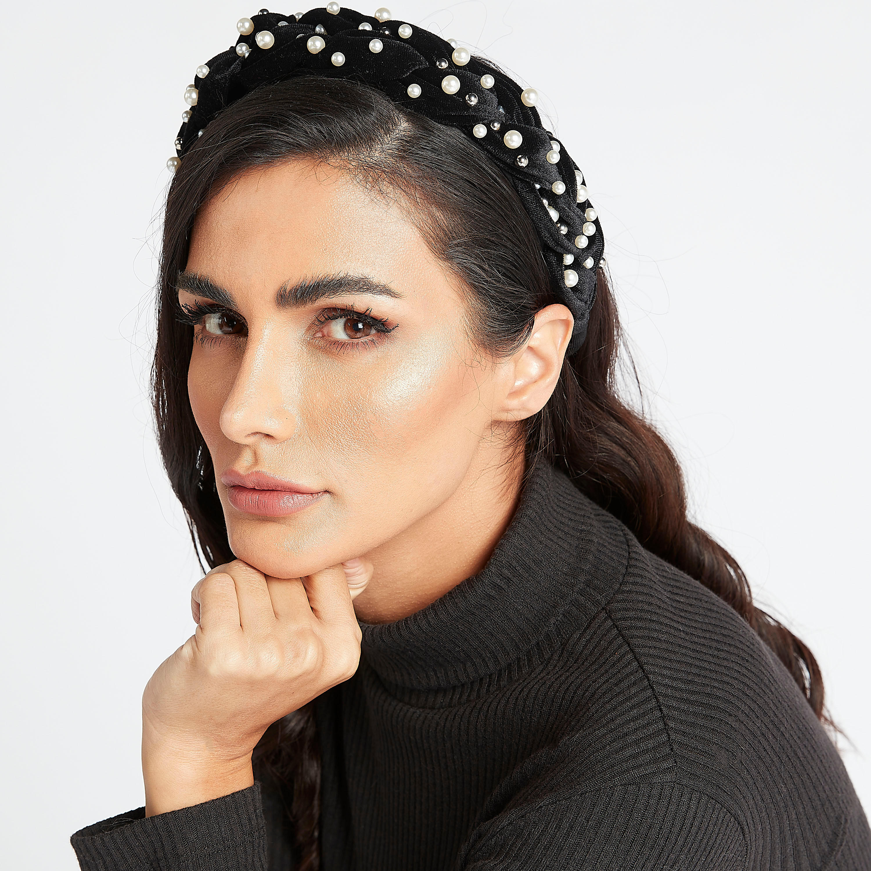 شريطة شعر مضفّرة ومزيّنة-women-hairaccessories-image-2