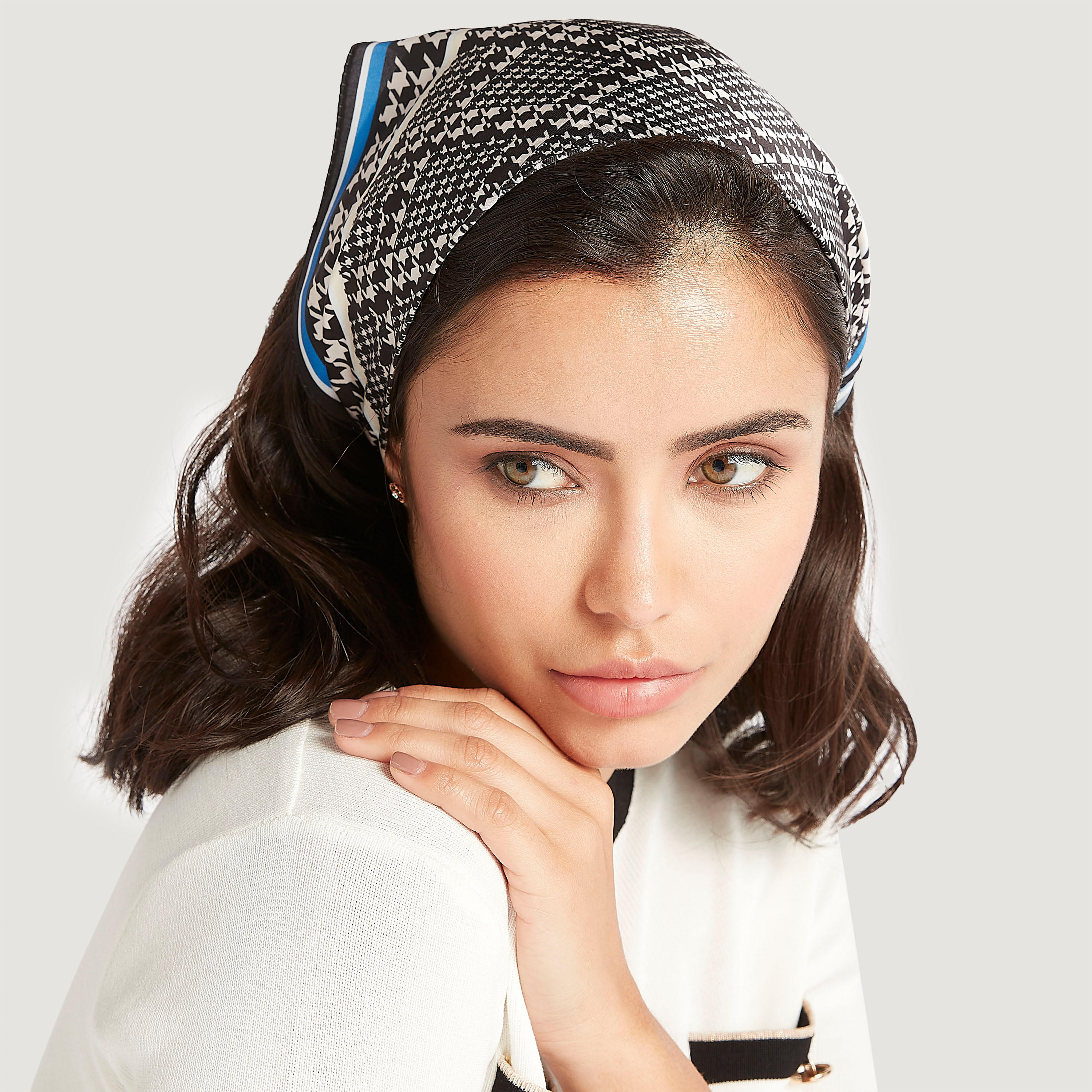 شريطة رأس باندانا بطبعات-women-hairaccessories-image-3
