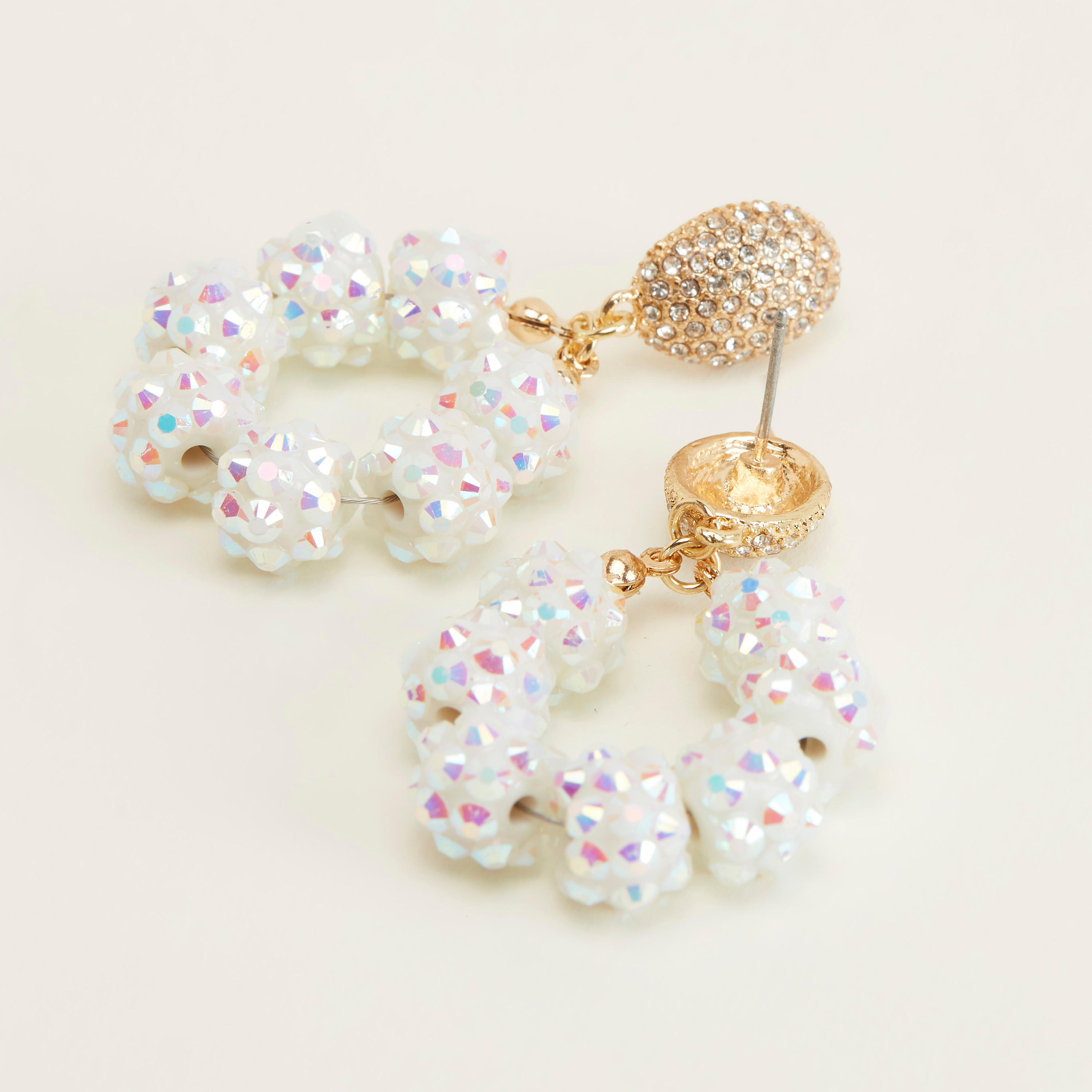 حلق متدلّي مزيّن بمكبس إغلاق خلفي-women-watchesandjewellery-jewellery-earrings-image-4
