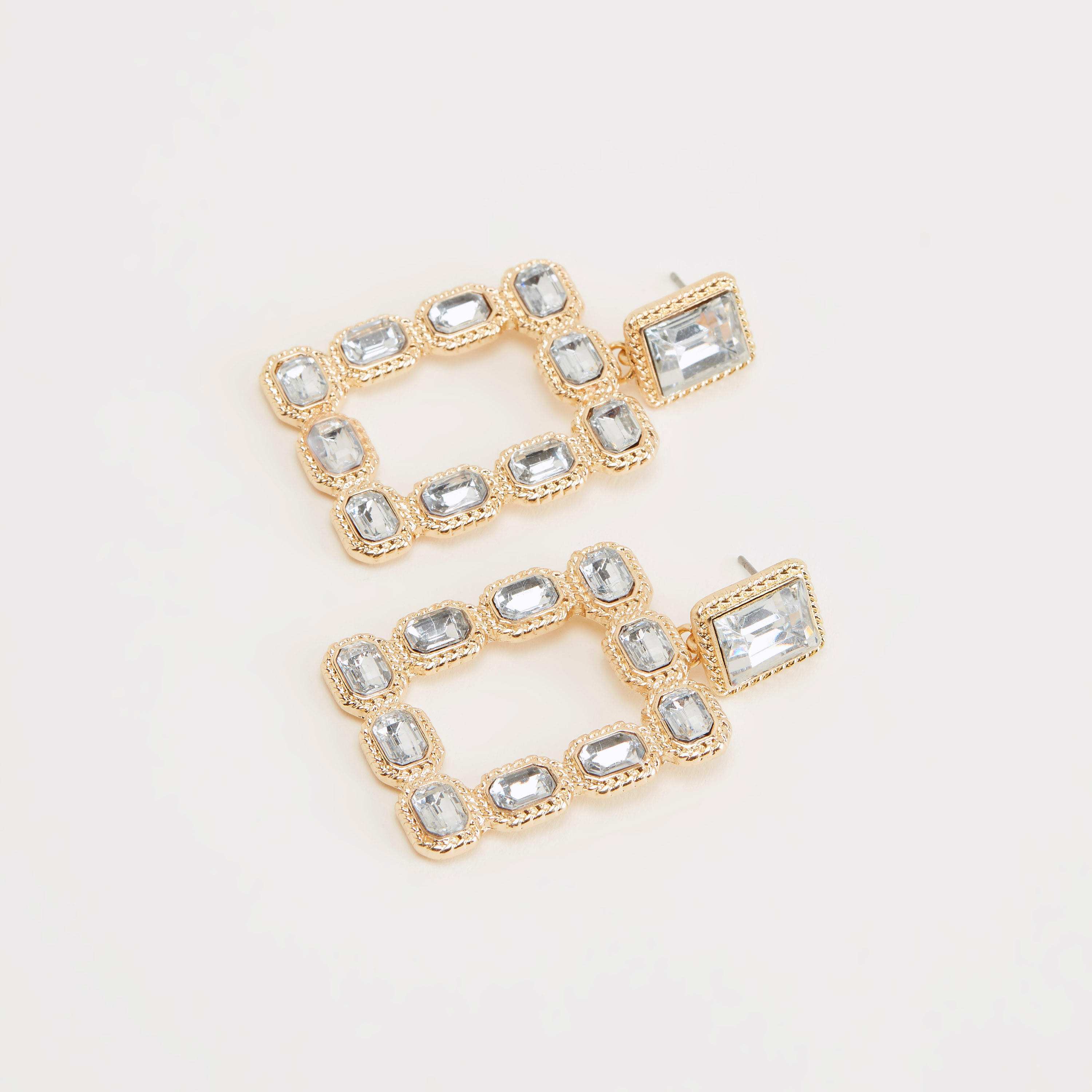 حلقان متدليّة مزيّن بمكبس إغلاق خلفي-women-watchesandjewellery-jewellery-earrings-image-3