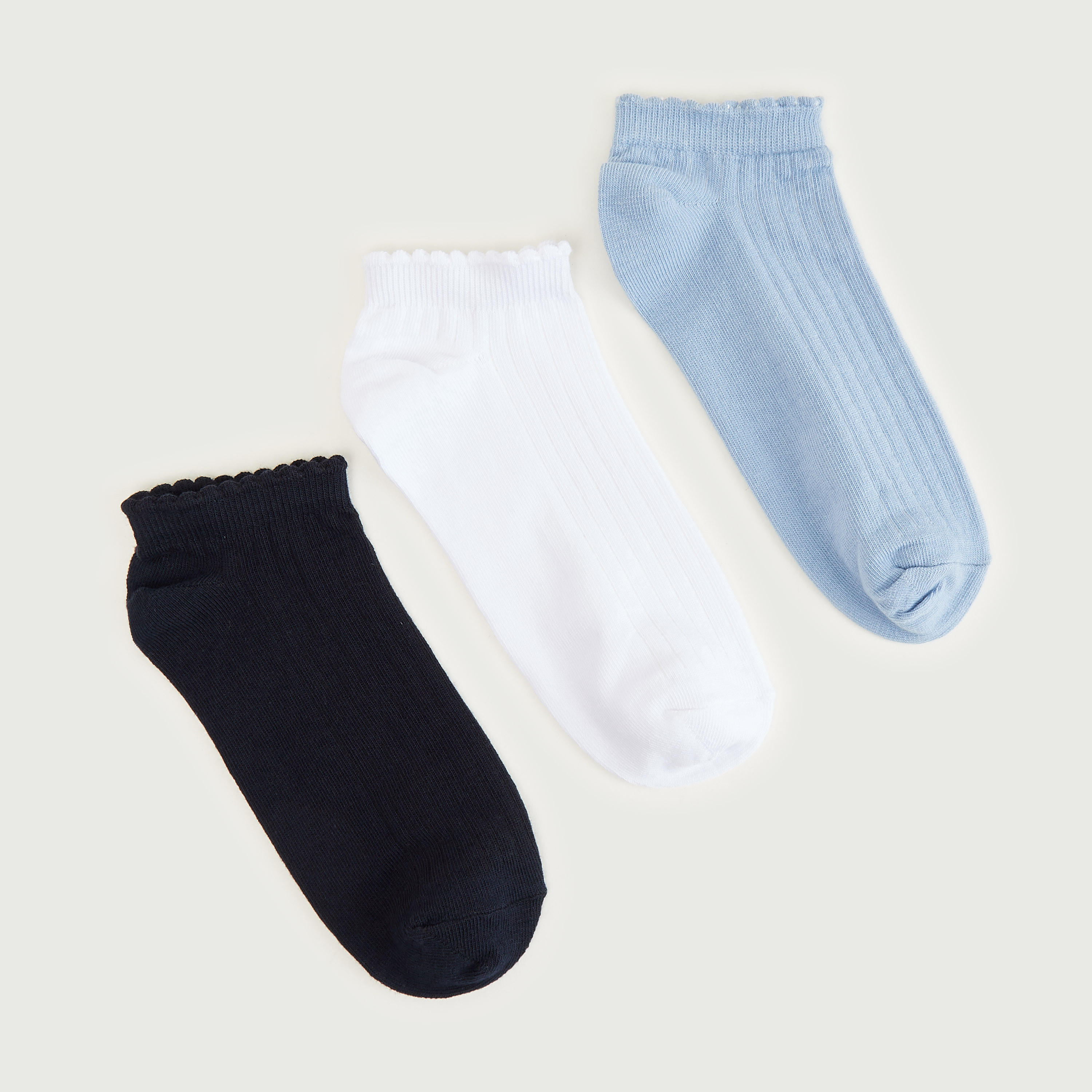 جوارب مقلّمة بارزة الملمس بطول الكاحل - طقم من 3 أزواج-women-socksandstockings-image-1