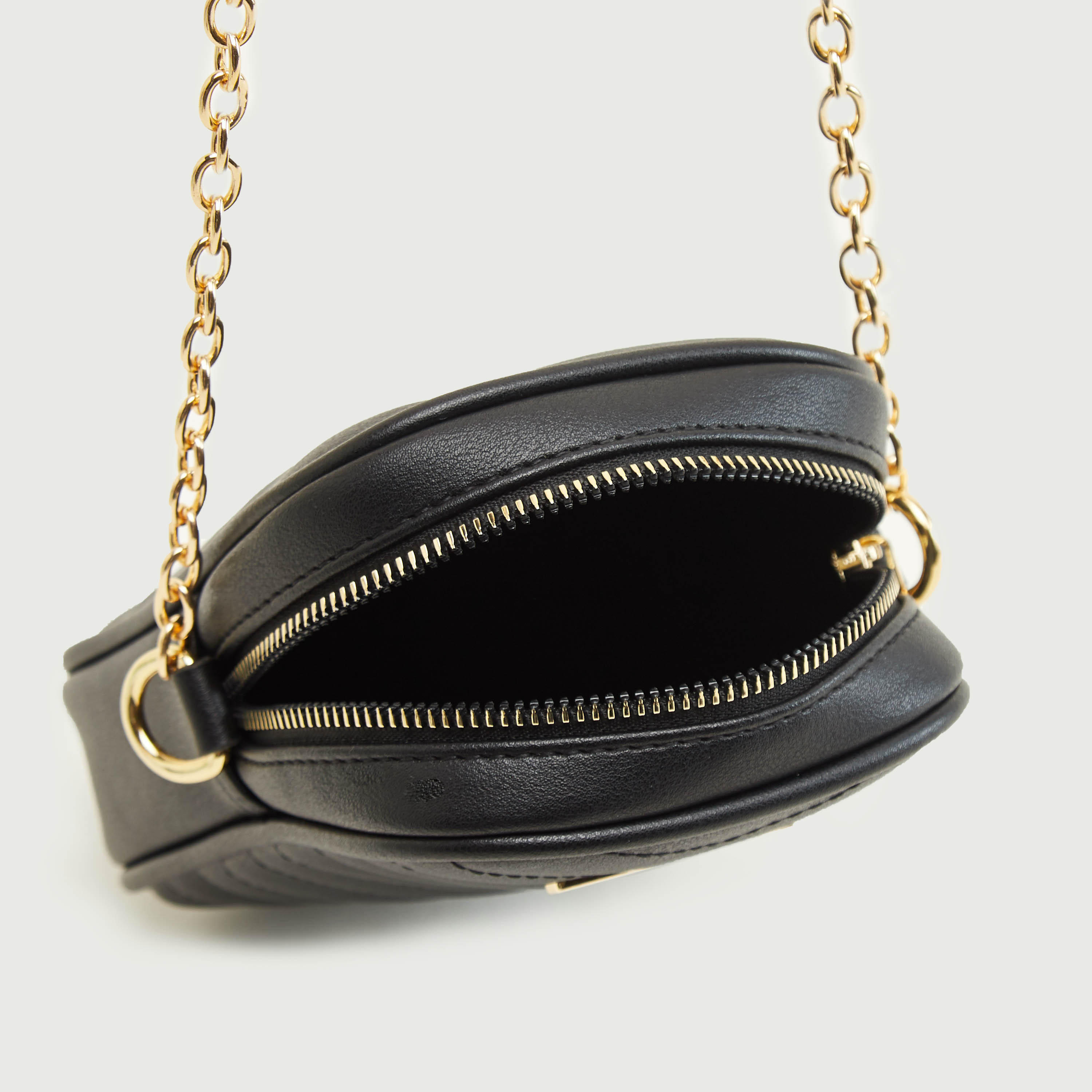شنطة كروس بودي مبطنة بحزام سلسلة وسحّاب إغلاق-women-bagsandwallets-handbags-image-5