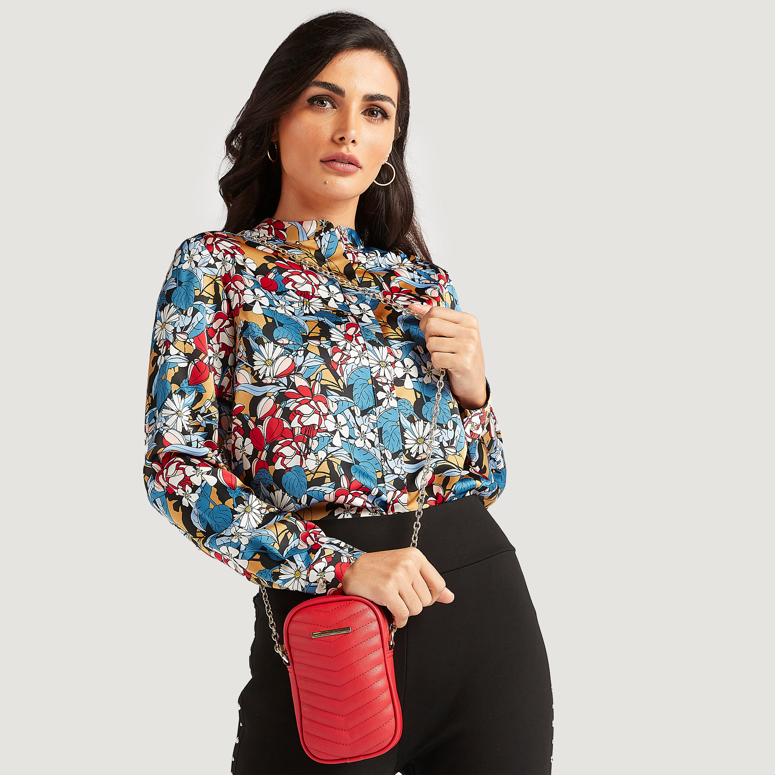 شنطة كروس بودي مبطنة بحزام سلسلة وسحّاب إغلاق-women-bagsandwallets-handbags-image-2