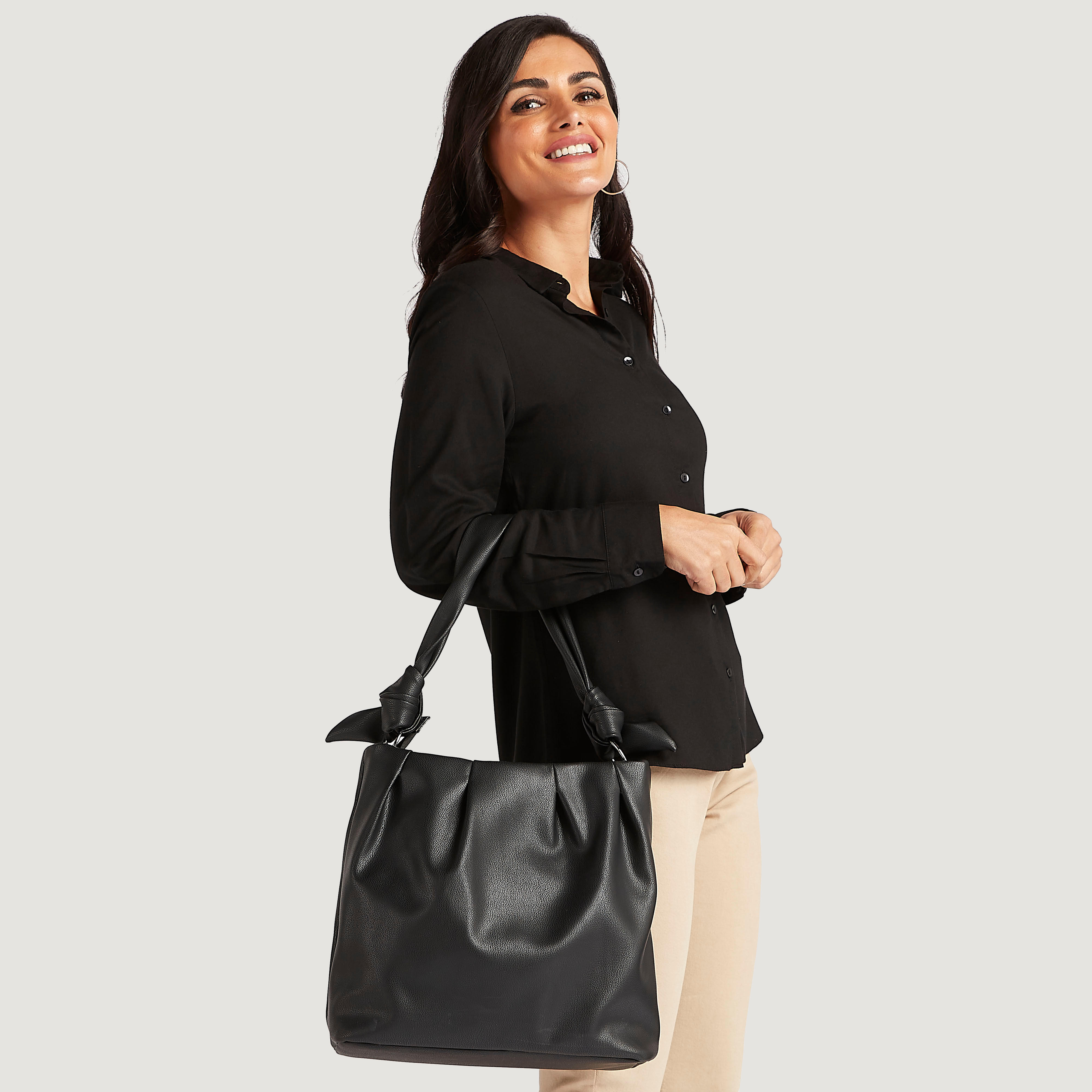 شنطة كتف سادة بسحّاب إغلاق ومقبض-women-bagsandwallets-handbags-image-4