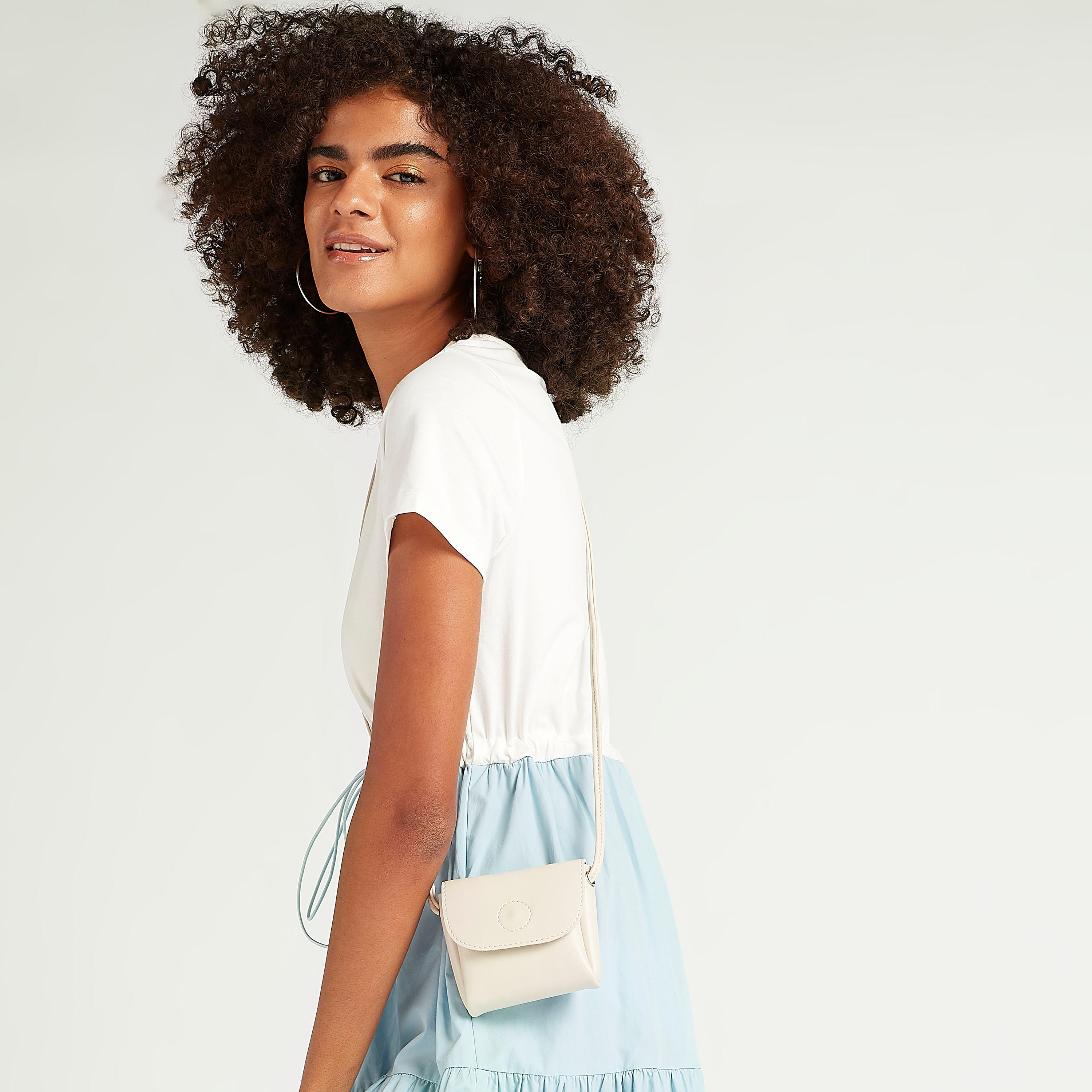 شنطة كروس بودي سادة بزر إغلاق مغناطيسي وحزام-women-bagsandwallets-handbags-image-5