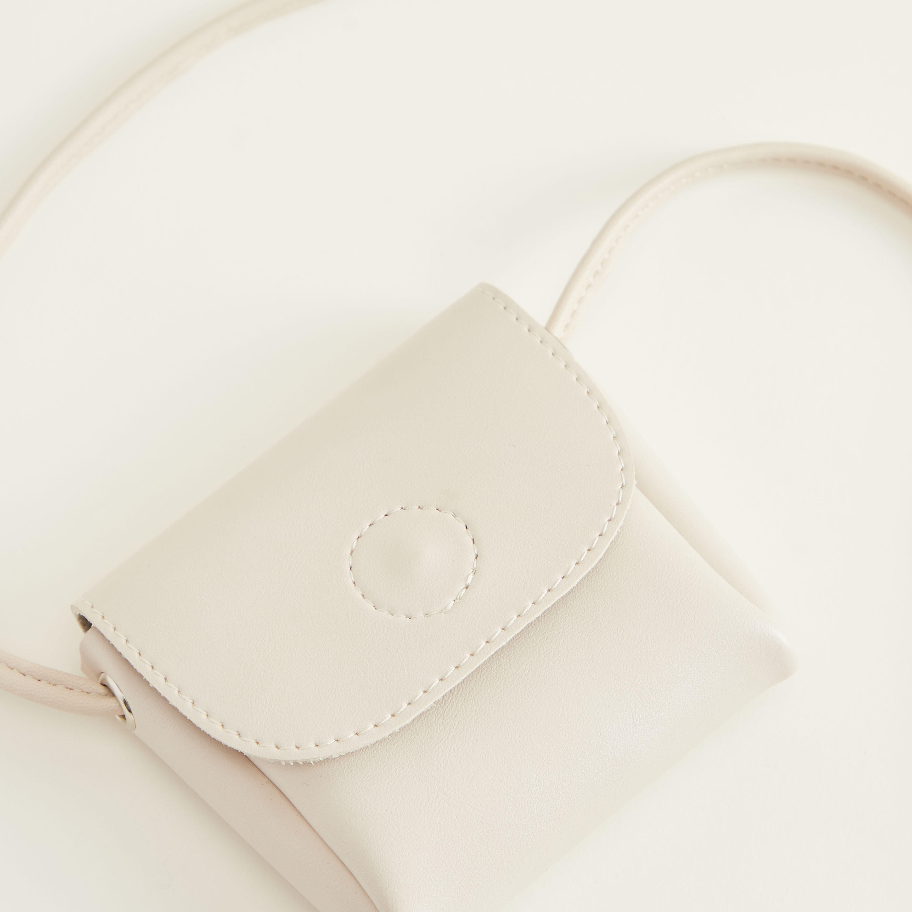 شنطة كروس بودي سادة بزر إغلاق مغناطيسي وحزام-women-bagsandwallets-handbags-image-3