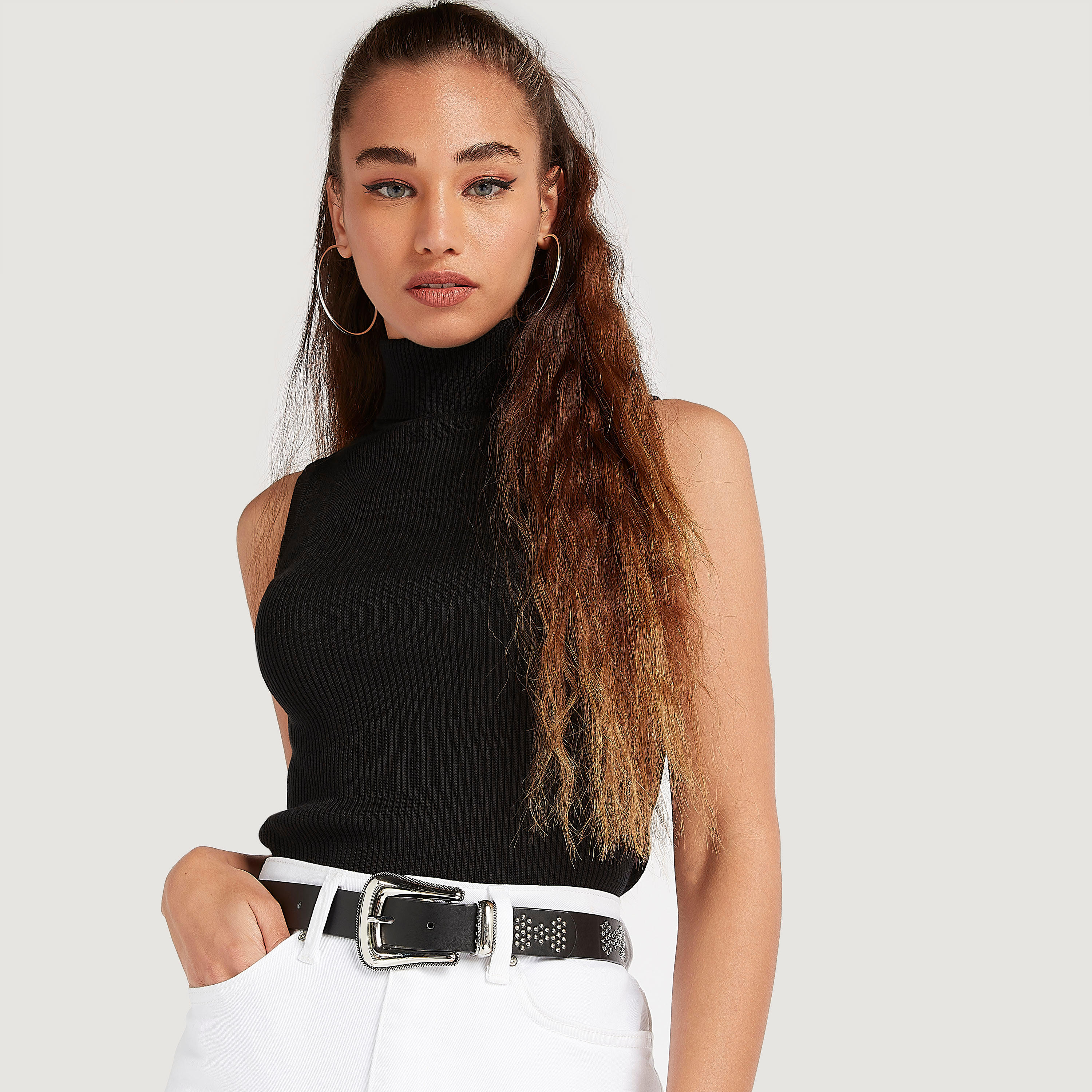 Metal Stud Detailed Belt with Pin Buckle-women-clothingaccessories-belts-image-2