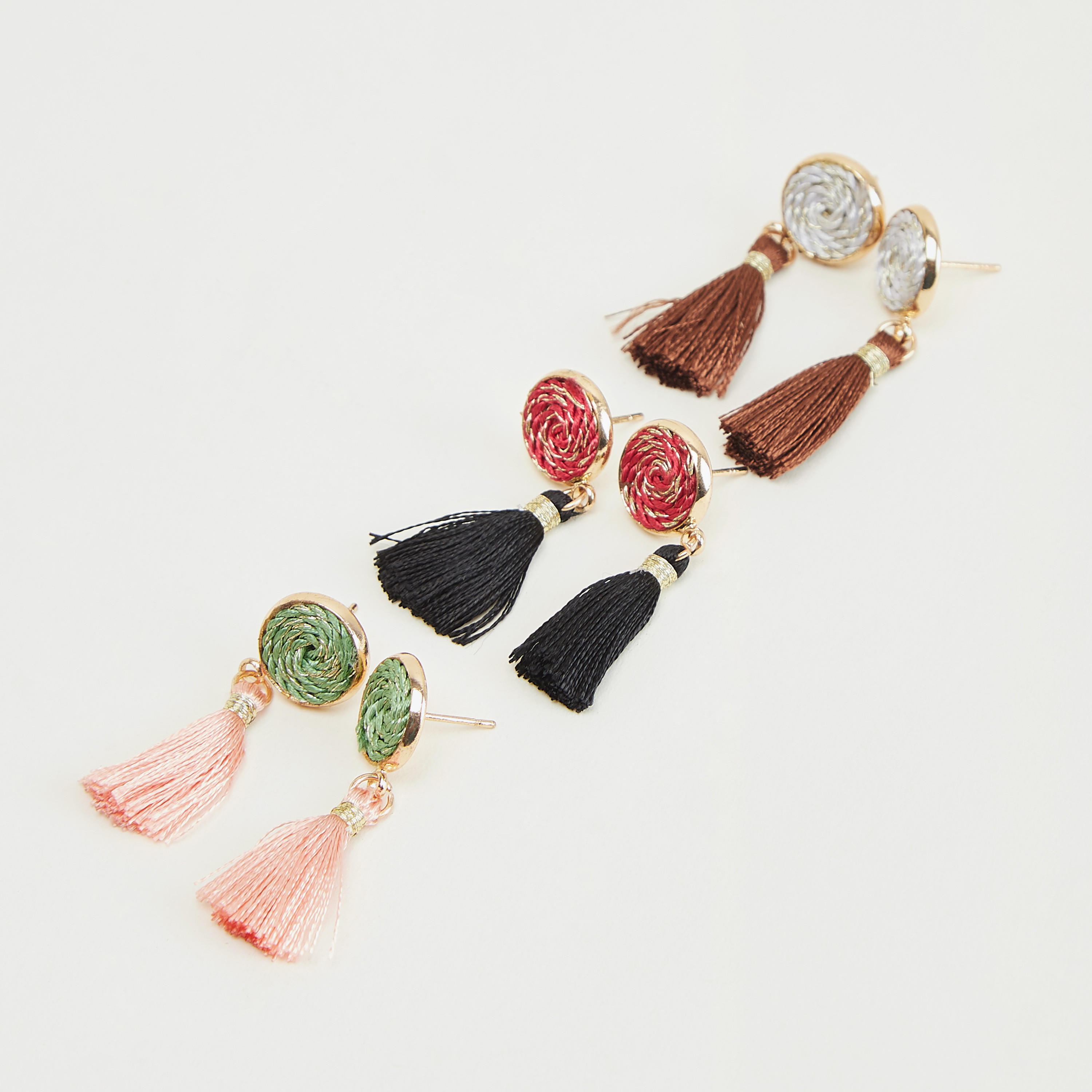 حلقان متدلية مزينة بشرابات - طقم من 3 أزواج-women-watchesandjewellery-jewellery-earrings-image-2