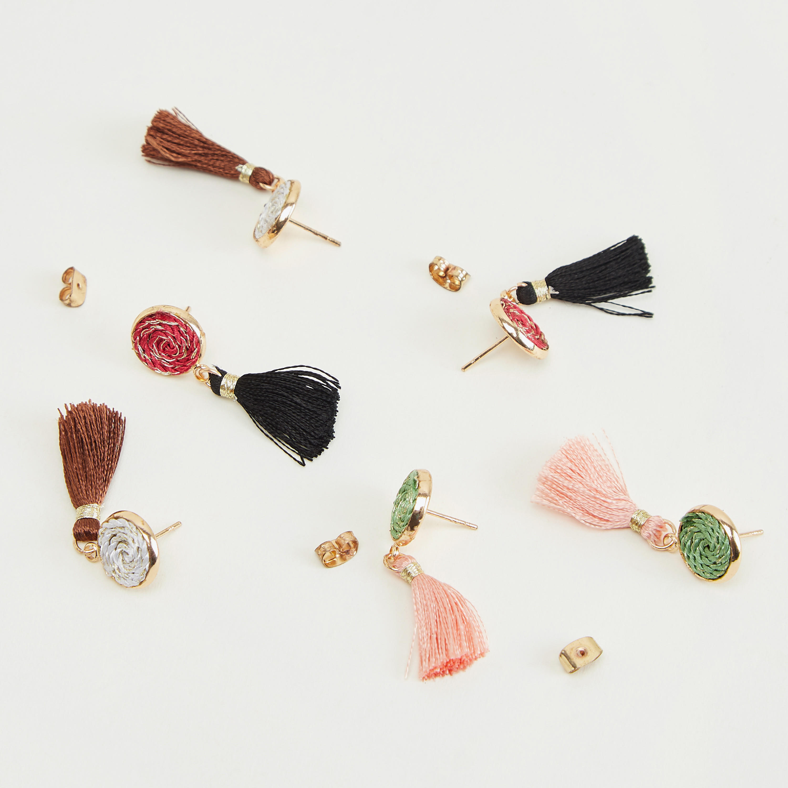 حلقان متدلية مزينة بشرابات - طقم من 3 أزواج-women-watchesandjewellery-jewellery-earrings-image-4