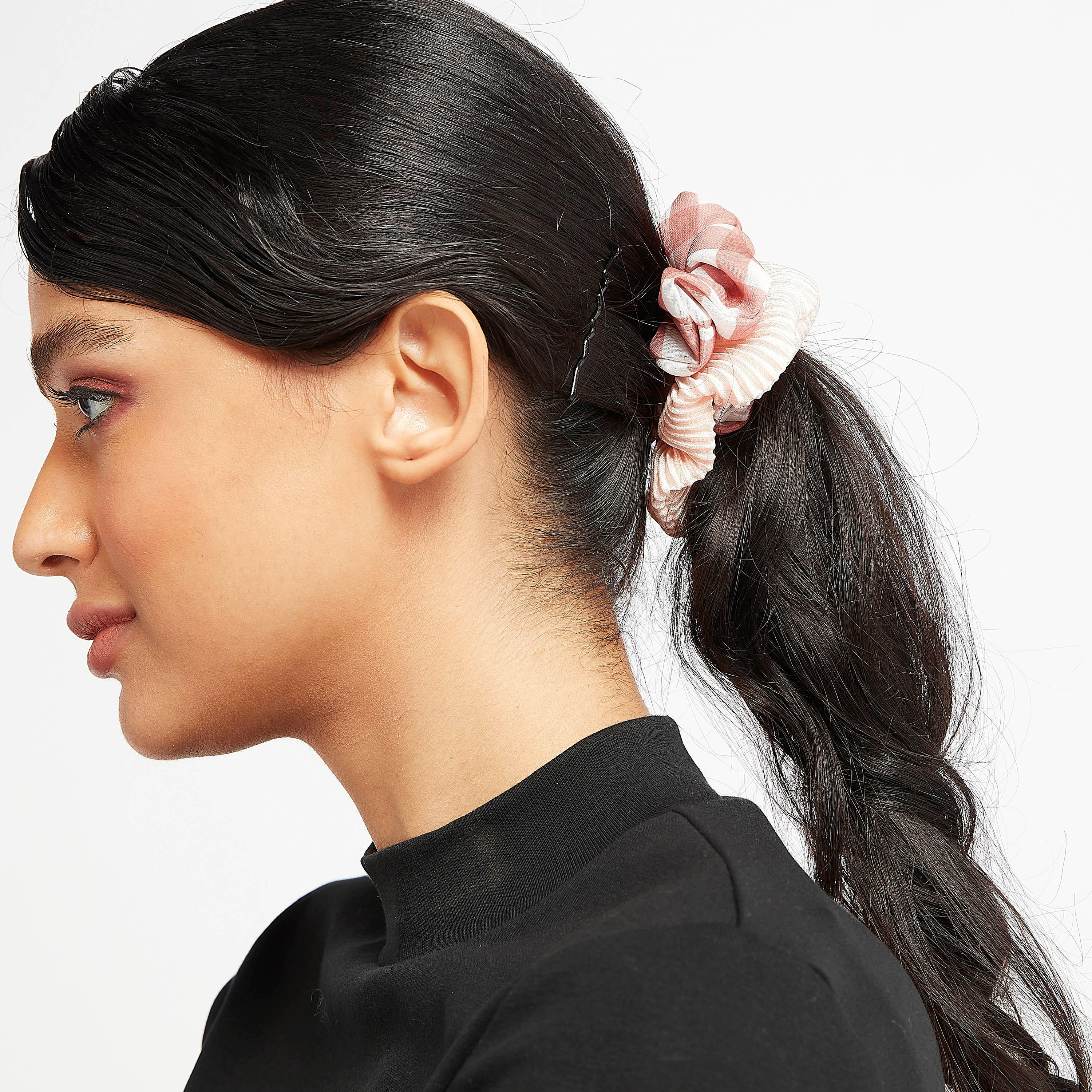 ربطات شعر قماشيّة مطّاطيّة ومتنوعة - طقم من 3 قطع-women-hairaccessories-image-2