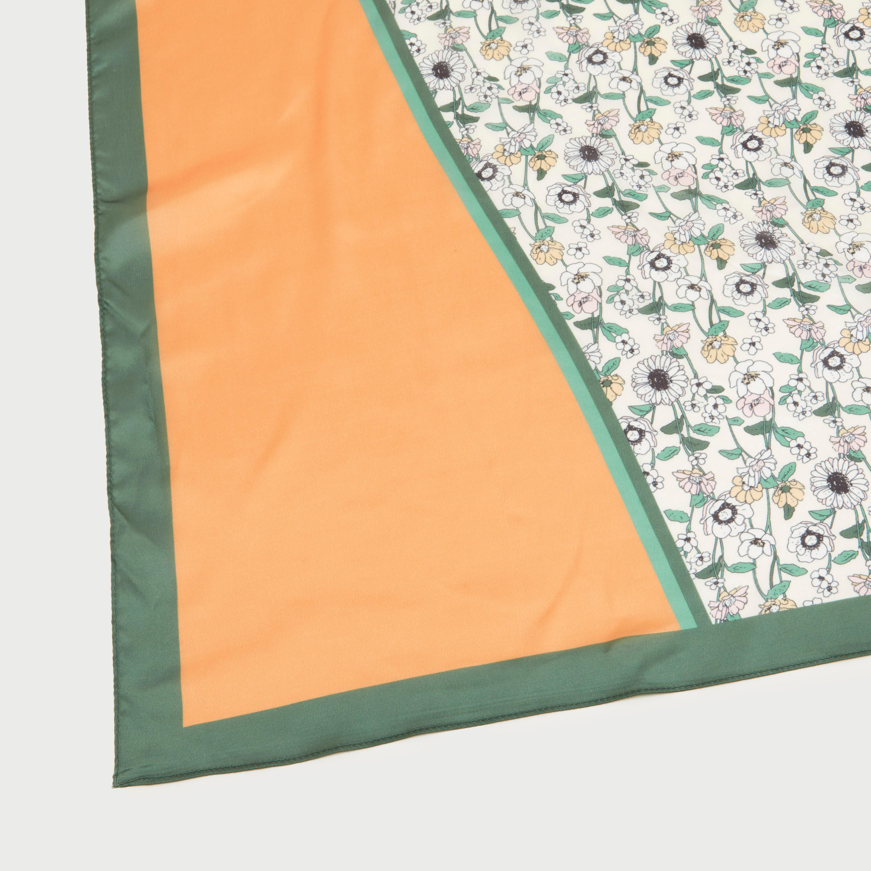 وشاح بطبعات زهرية-women-clothingaccessories-scarves-image-1