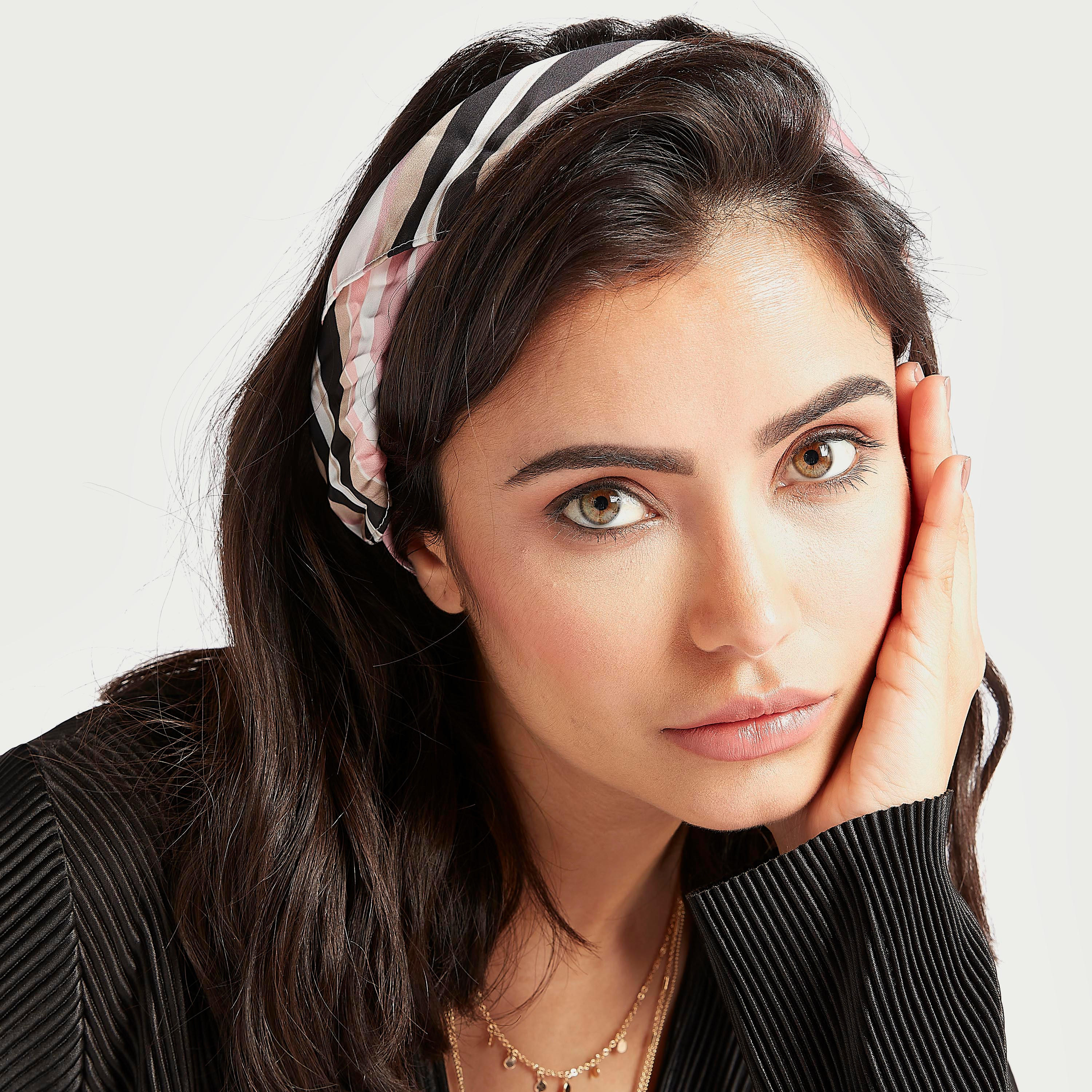 وشاح مخطّط-women-clothingaccessories-scarves-image-2