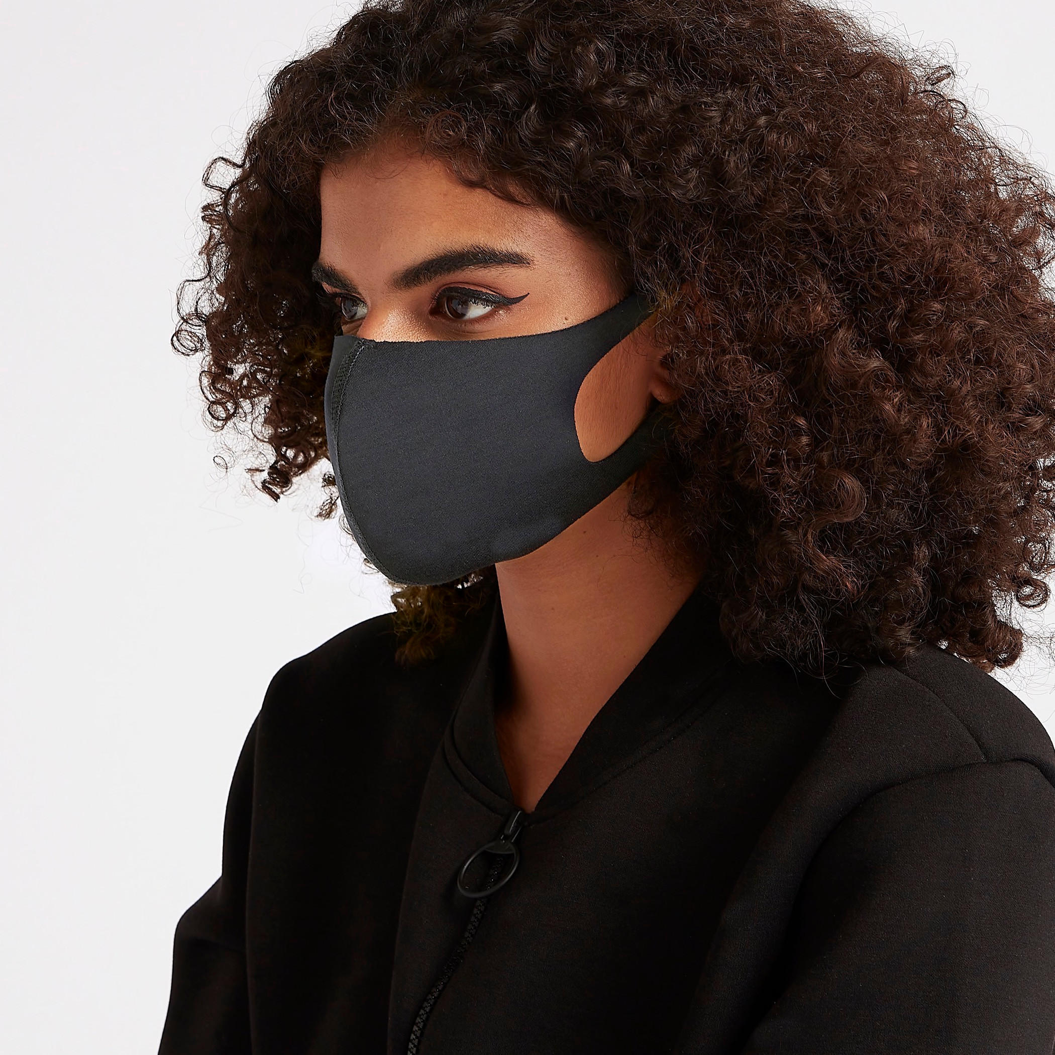 ماسك وجه قابل لإعادة الاستخدام بطبعات وحلقات أذن مفرّعة-women-clothingaccessories-fashionmasks-image-2
