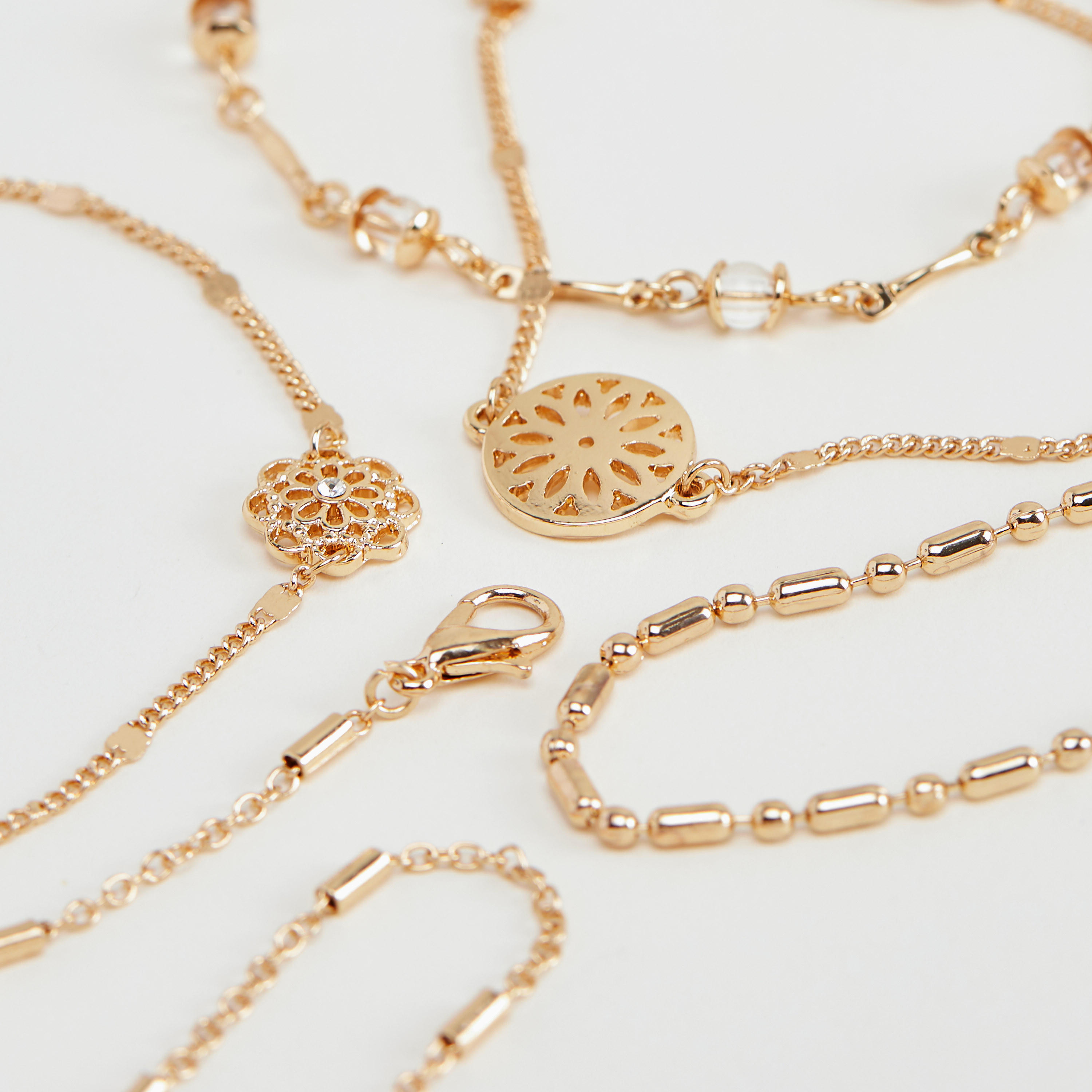 أساور مزيّنة بمشبك إغلاق -  طقم من 5 قطع-women-watchesandjewellery-jewellery-banglesandbracelets-image-4