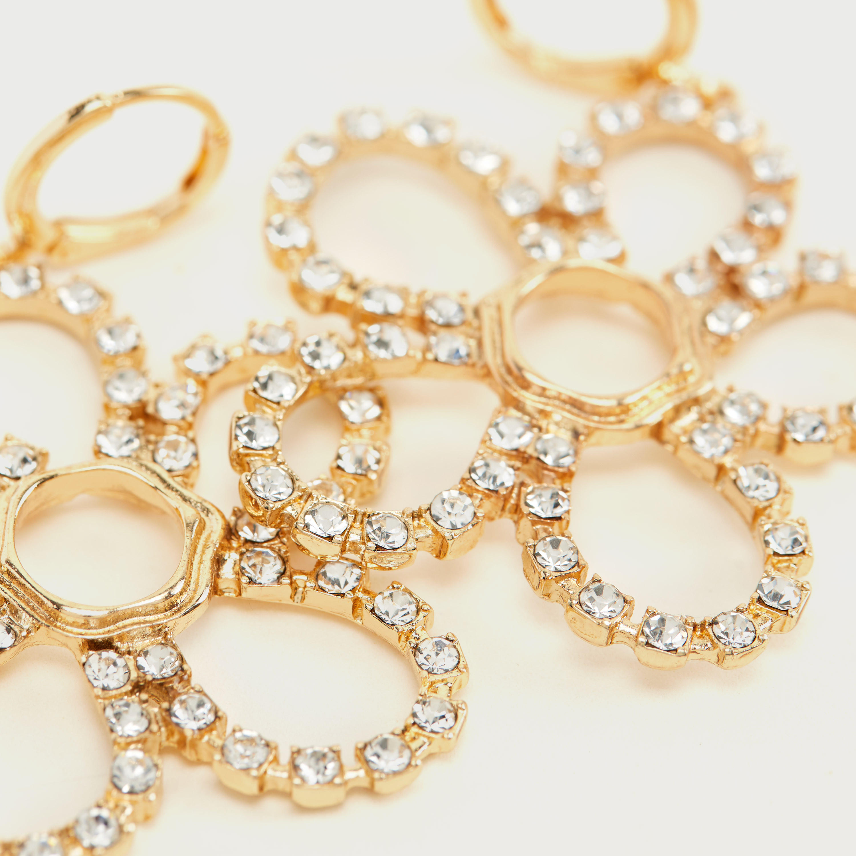 حلقان متدليّة مزيّنة بأزهار مع حلقة إغلاق-women-watchesandjewellery-jewellery-earrings-image-5