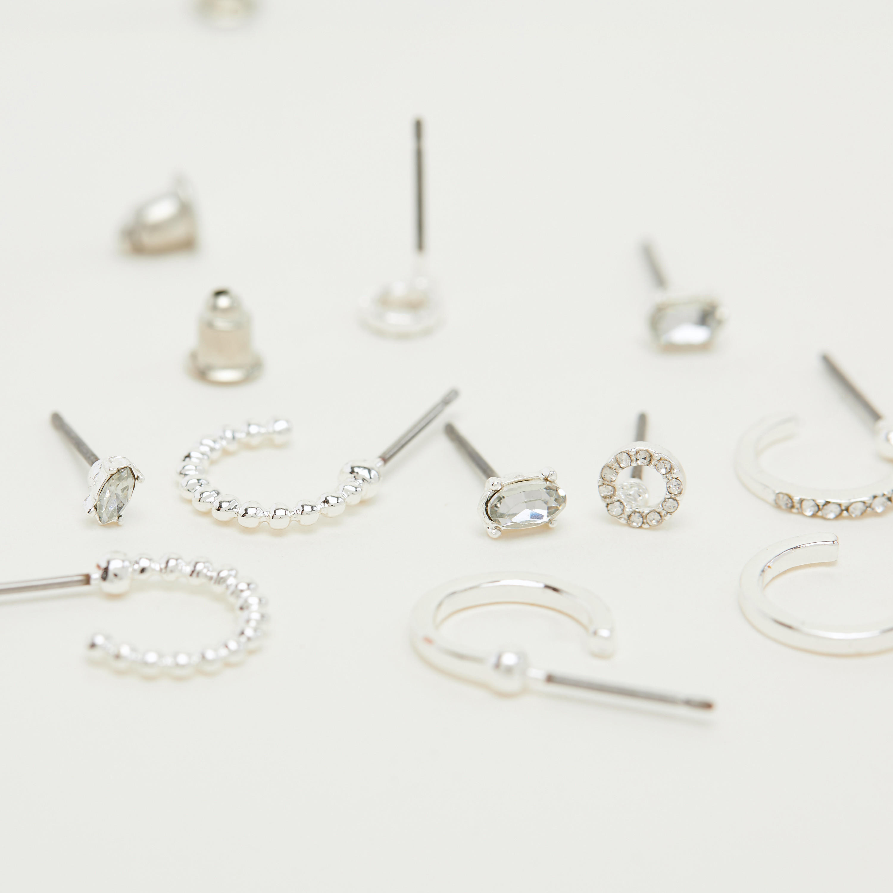 طقم حلقان مرصّعة بتزيينات من 6 قطع-women-watchesandjewellery-jewellery-earrings-image-4