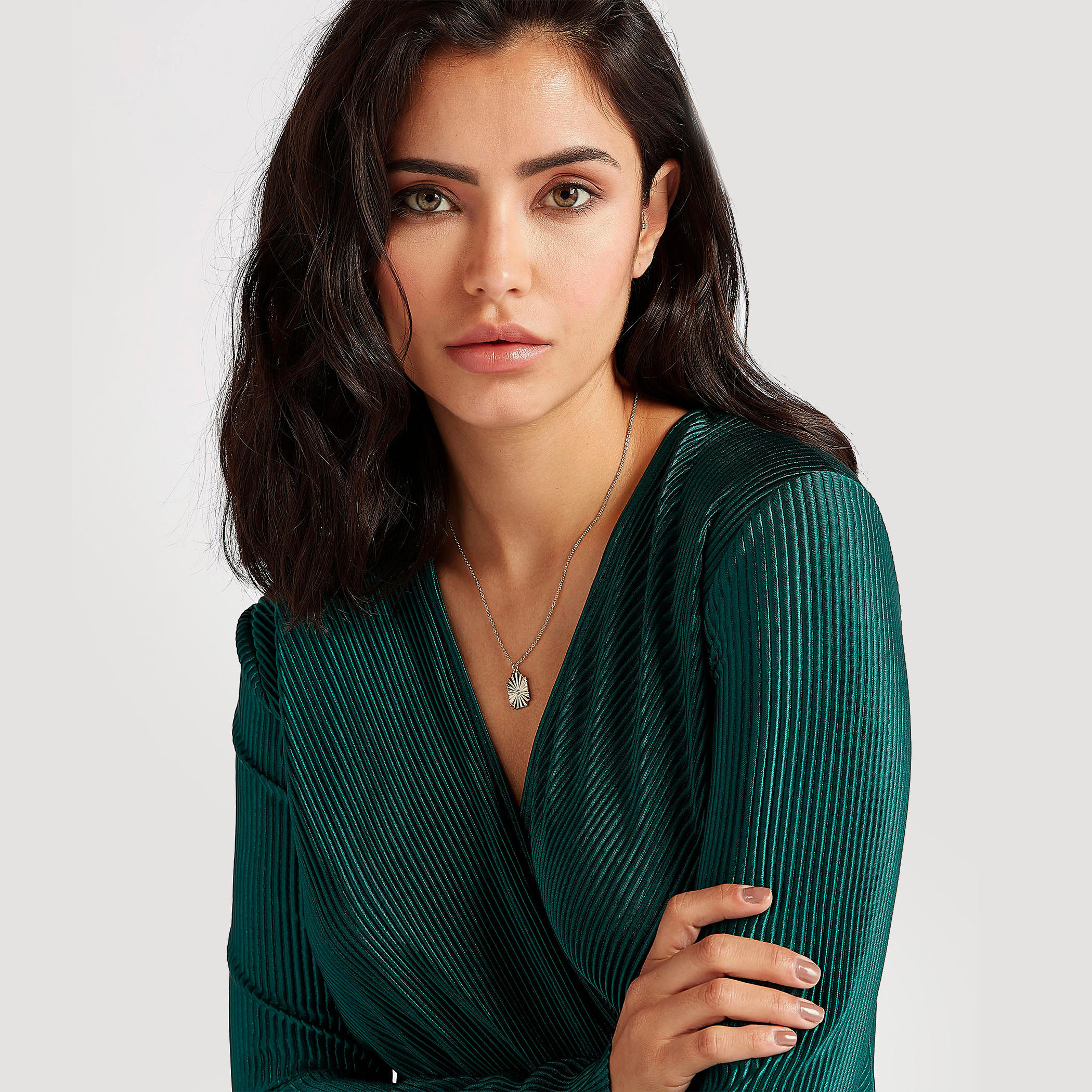 عقد بدلّاية مزيّنة مع مشبك إغلاق-women-watchesandjewellery-jewellery-necklacesandpendants-image-2