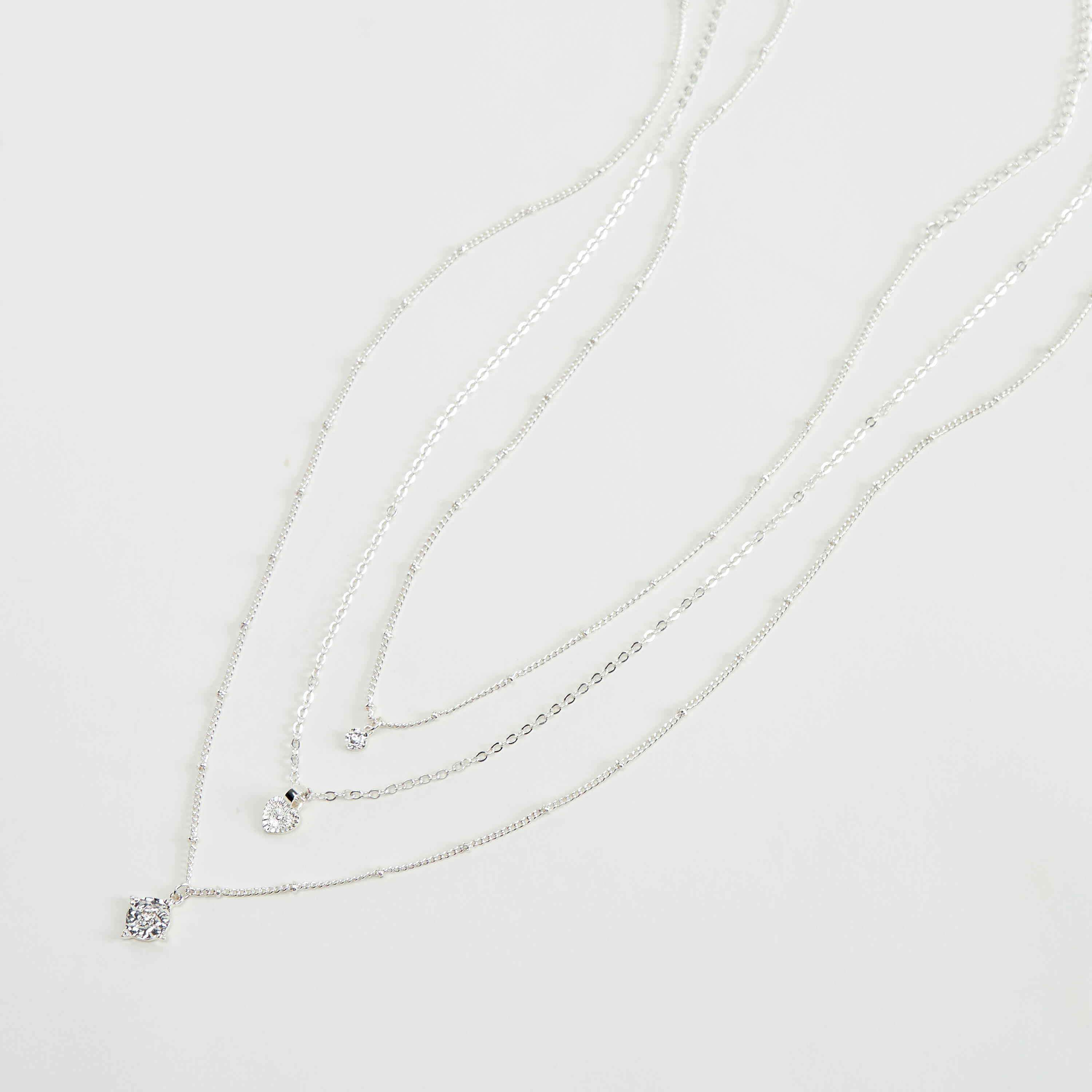 قلادة متعدّدة الطبقات مزيّنة بمشبك إغلاق-women-watchesandjewellery-jewellery-necklacesandpendants-image-1