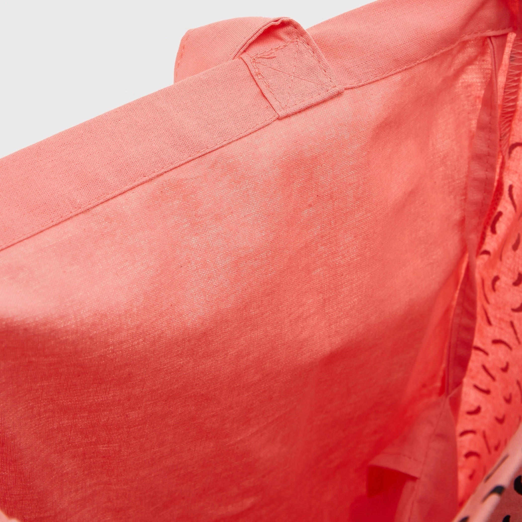 حقيبة كتف قابلة للطي بطبعات من جلو-women-bagsandwallets-handbags-image-1
