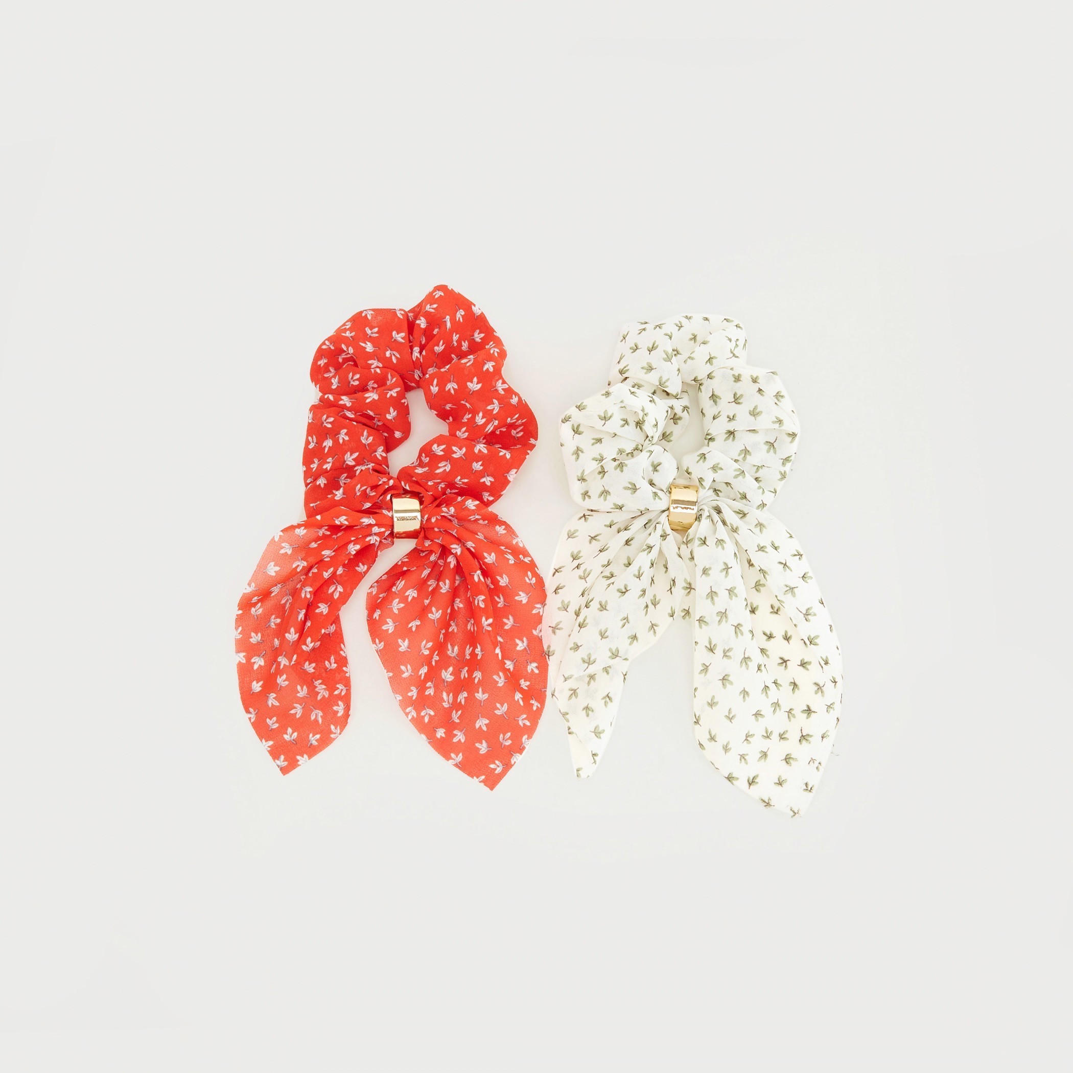 ربطة شعر بطبعات وزينة حلقة معدنيّة من جلوو - طقم من 2-women-hairaccessories-image-1