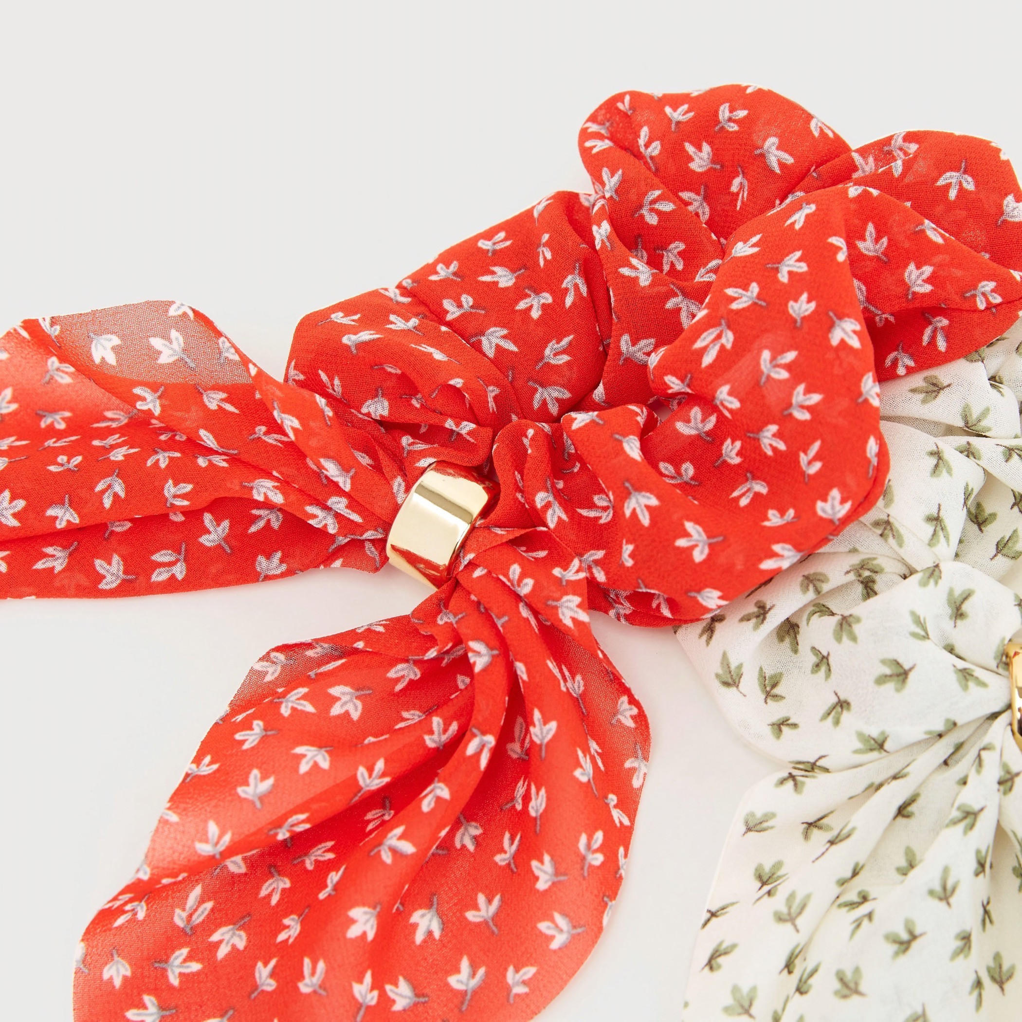 ربطة شعر بطبعات وزينة حلقة معدنيّة من جلوو - طقم من 2-women-hairaccessories-image-3