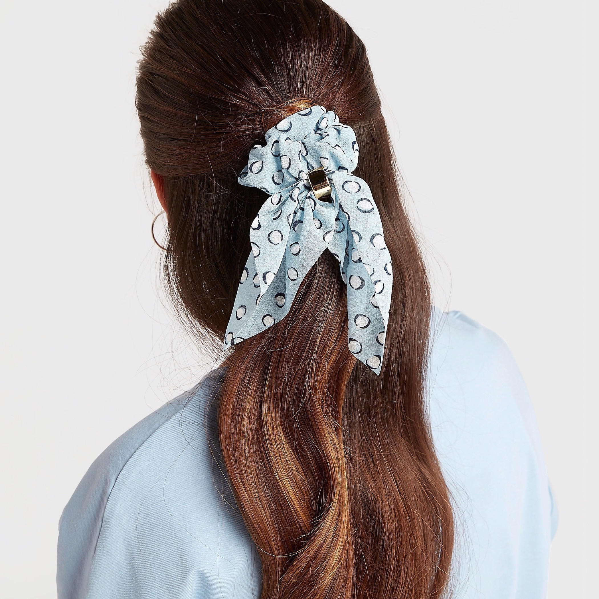 ربطة شعر بطبعات وزينة حلقة معدنيّة من جلوو - طقم من 2-women-hairaccessories-image-2