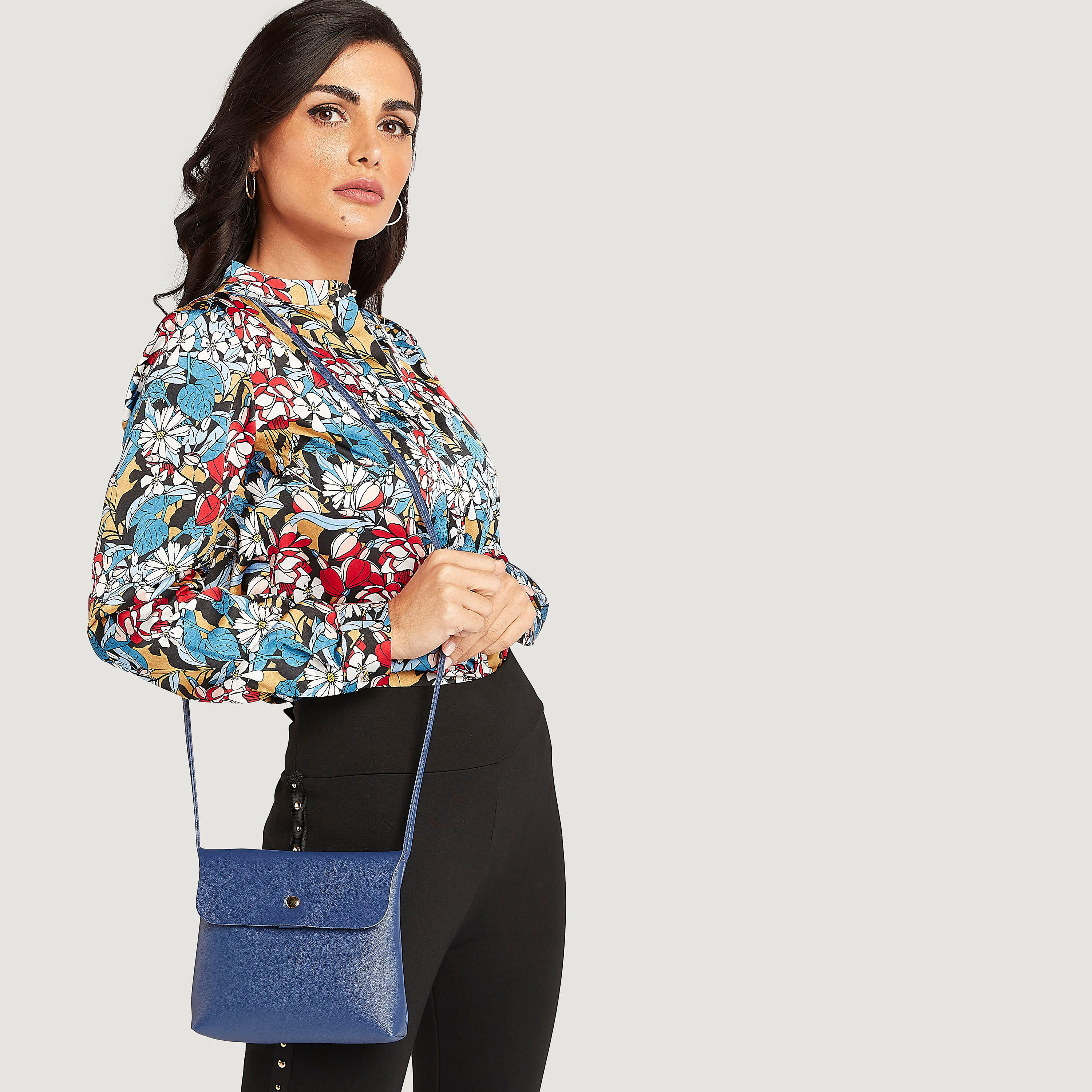 شنطة كروس بودي سادة بحزام وزر إغلاق مغناطيسي من جلو-women-bagsandwallets-handbags-image-2