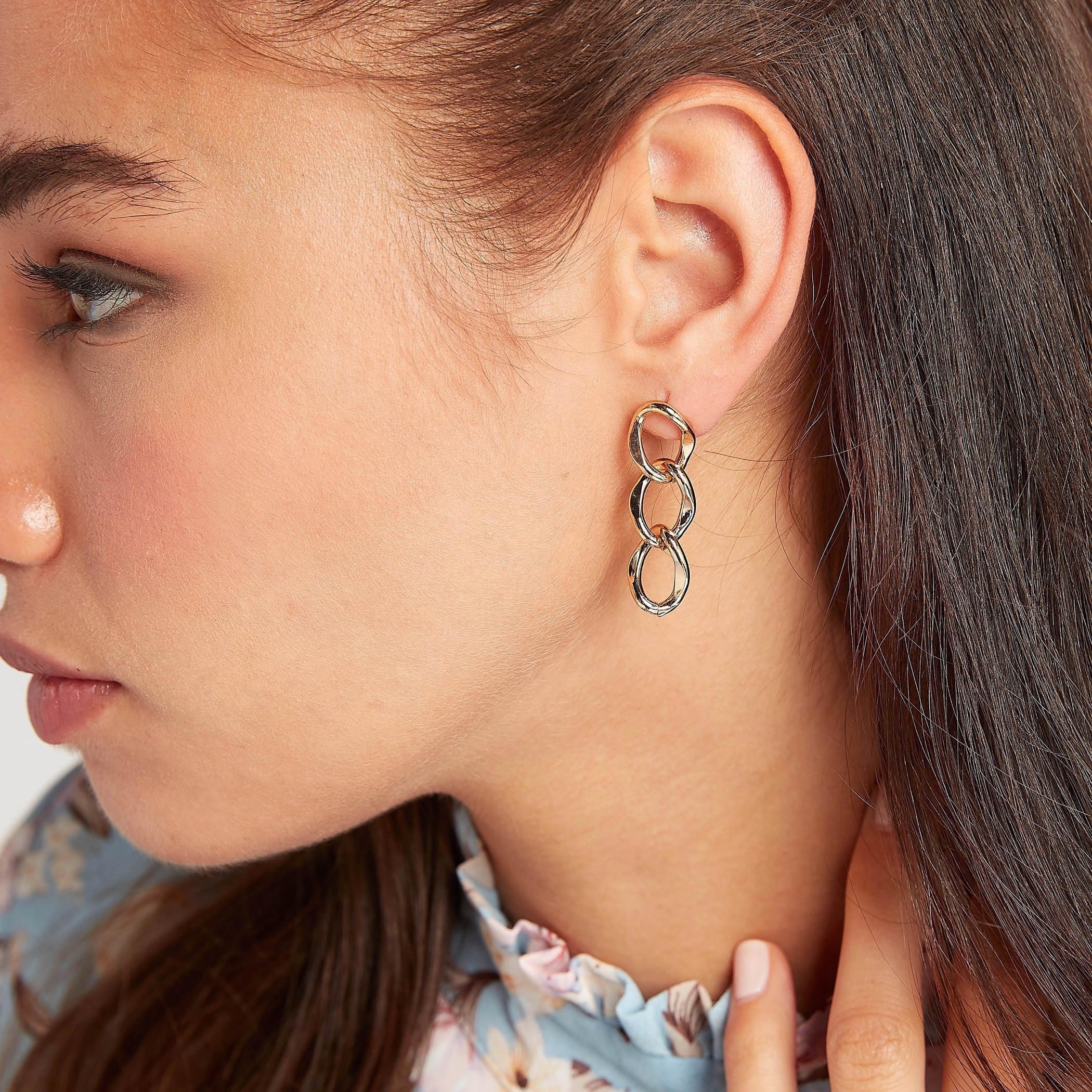 Chunky Chain Dangler Earrings with Push Back Closure-women-watchesandjewellery-jewellery-earrings-image-2