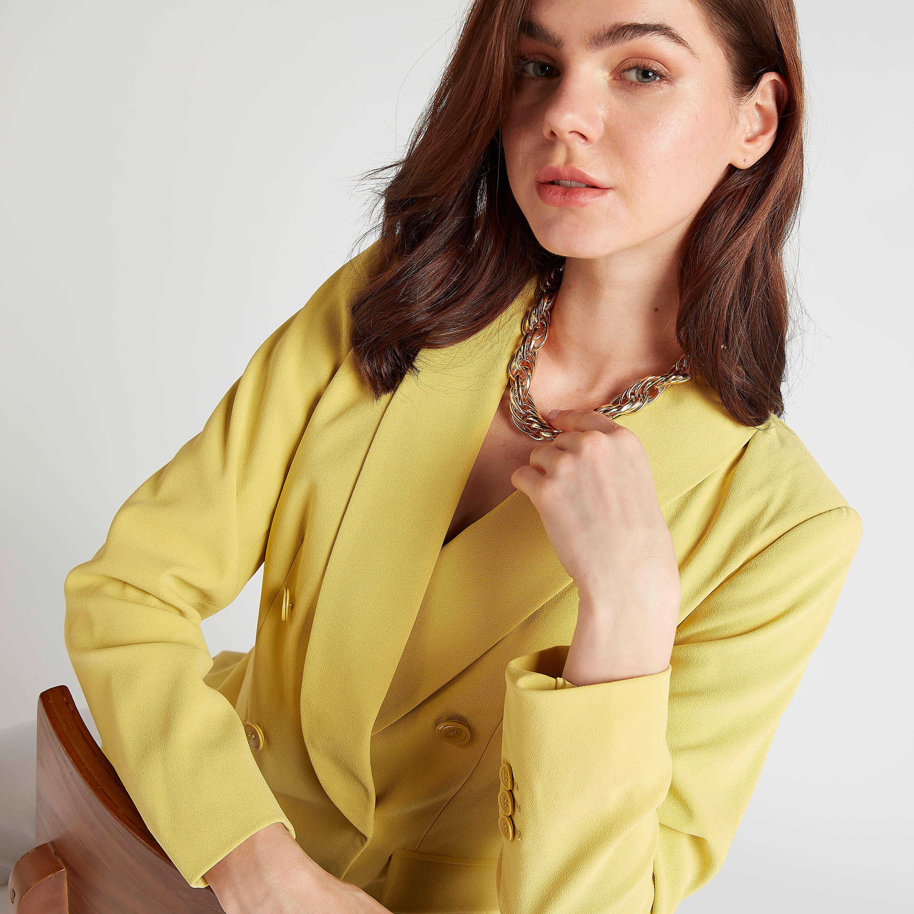 عقد تشوكر بسلسلة ميتاليك مع مشبك إغلاق-women-watchesandjewellery-jewellery-necklacesandpendants-image-3