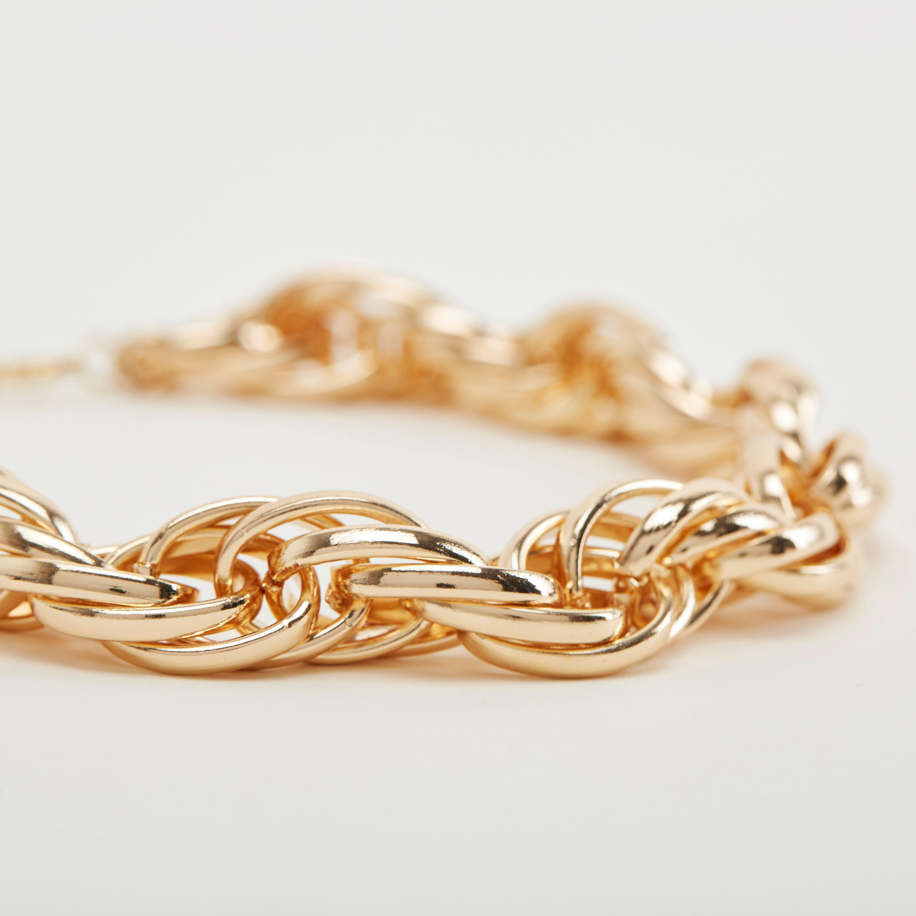 عقد تشوكر بسلسلة ميتاليك مع مشبك إغلاق-women-watchesandjewellery-jewellery-necklacesandpendants-image-4