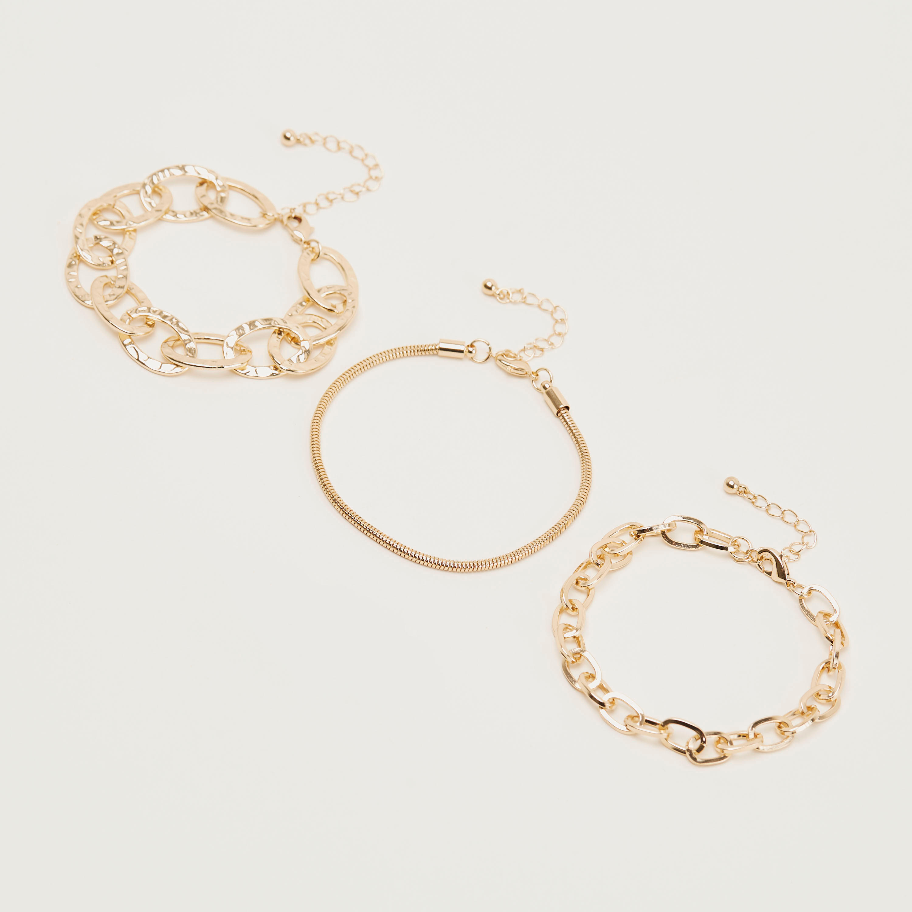 أساور ميتاليك بمشبك إغلاق -  طقم من 3-women-watchesandjewellery-jewellery-banglesandbracelets-image-4
