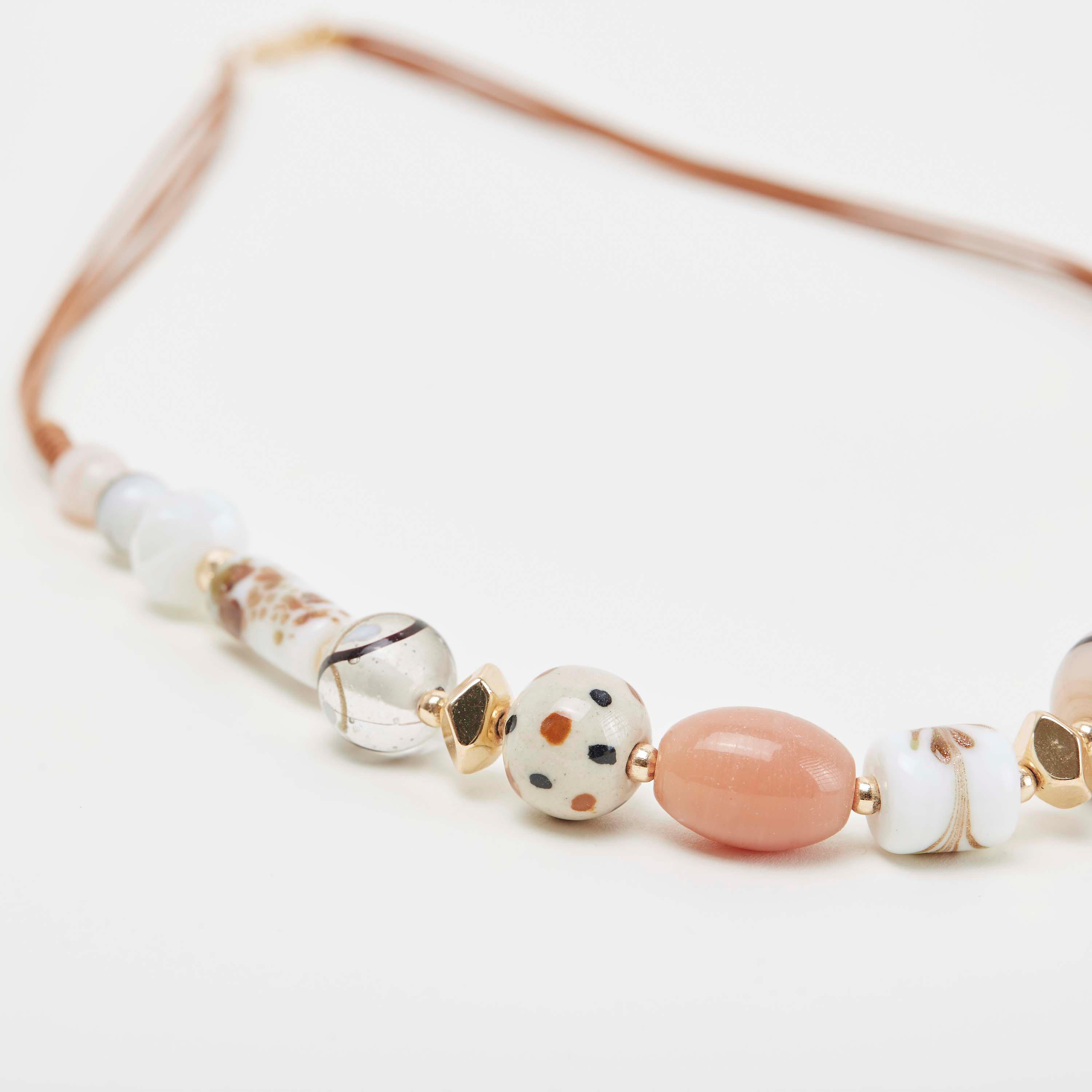 عقد مزيّن بمشبك إغلاق-women-watchesandjewellery-jewellery-necklacesandpendants-image-3