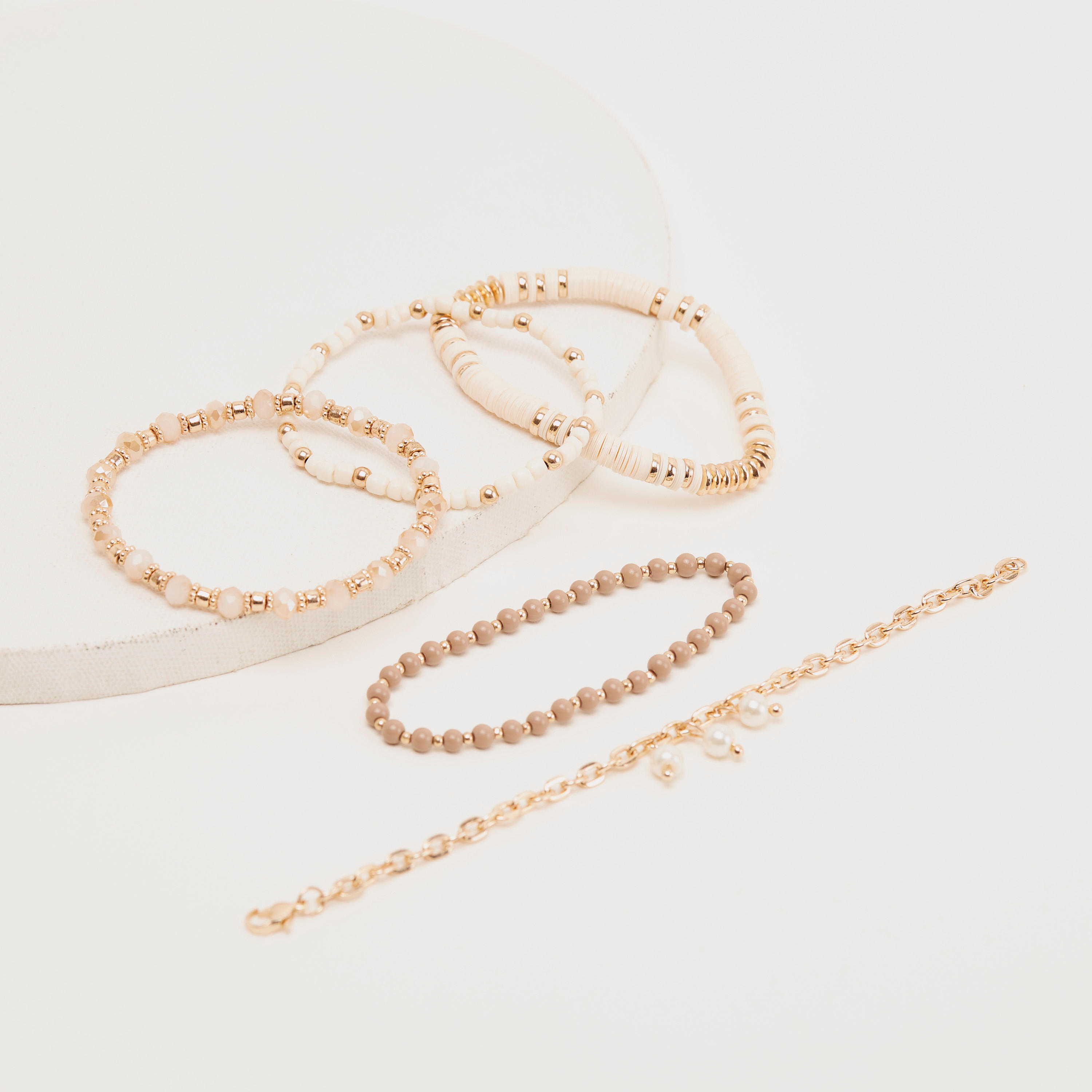أساور مزيّنة- طقم من 5 قطع-women-watchesandjewellery-jewellery-banglesandbracelets-image-5