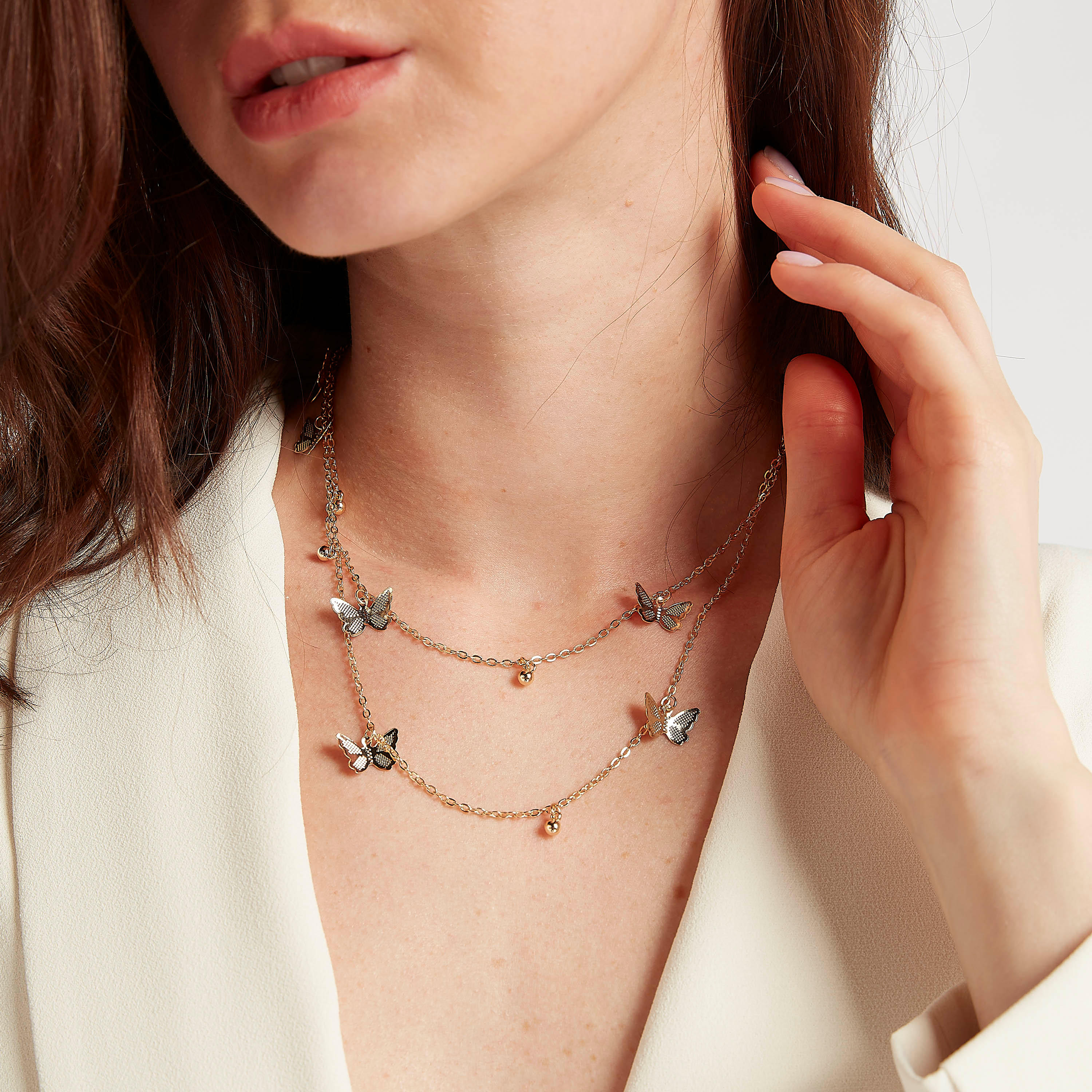 عقد متعدد الطبقات بدلّاية فراشة ميتاليك ومشبك إغلاق-women-watchesandjewellery-jewellery-necklacesandpendants-image-2