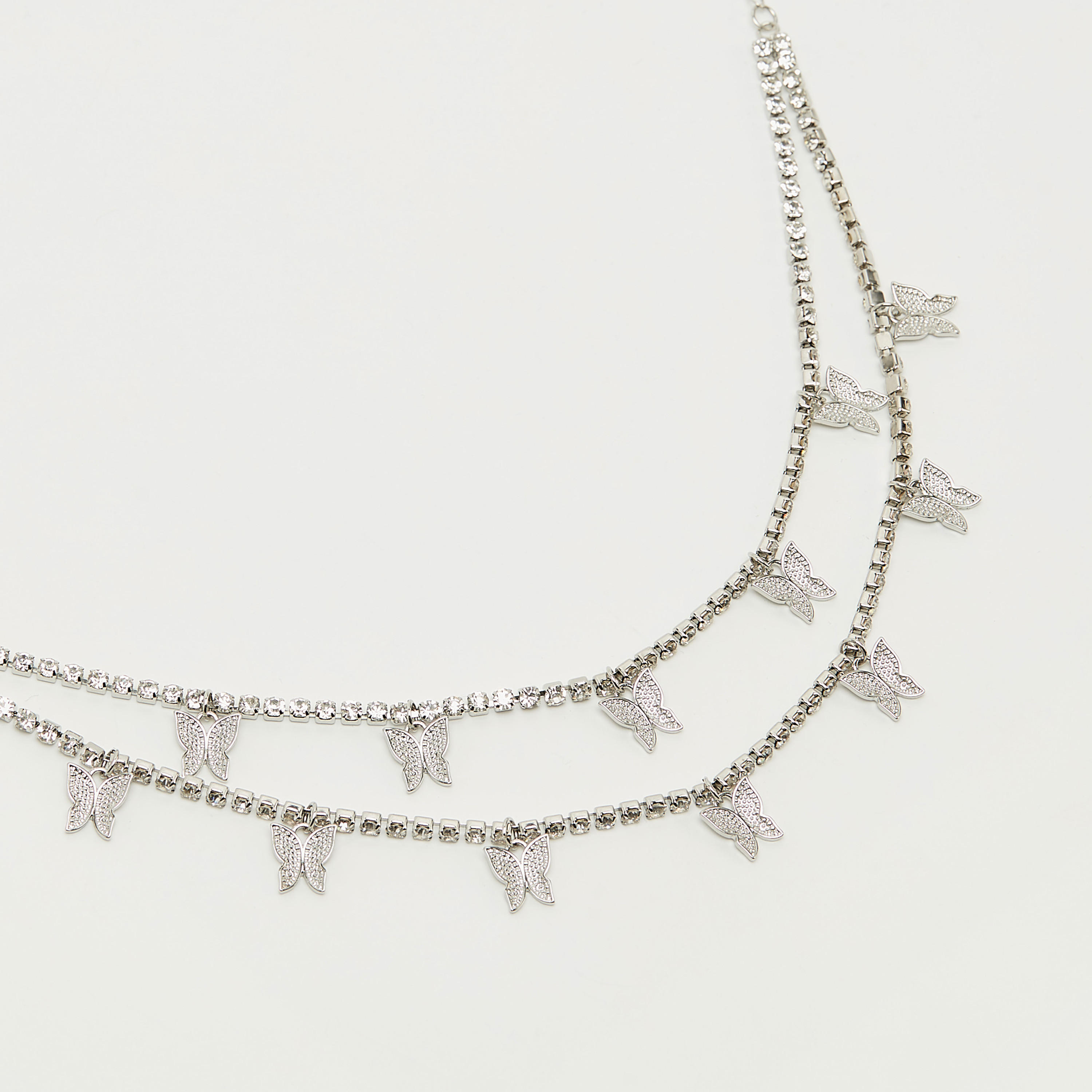 عقد متعدد الطبقات مزيّن بدلّاية فراشة ومشبك إغلاق-women-watchesandjewellery-jewellery-necklacesandpendants-image-1