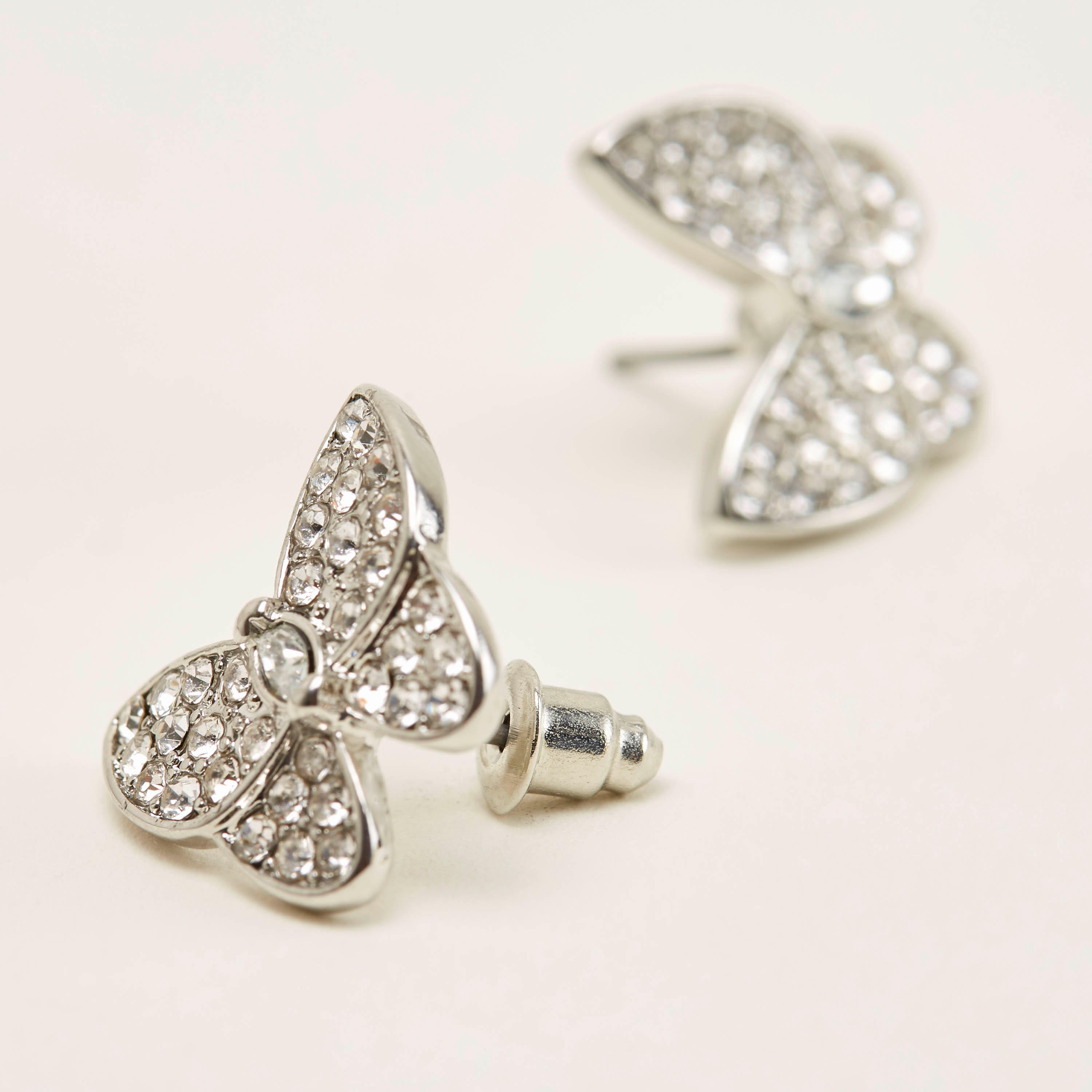 حلقان مرصّعة بتزيينات فراشة مع مشبك إغلاق خلفي-women-watchesandjewellery-jewellery-earrings-image-5