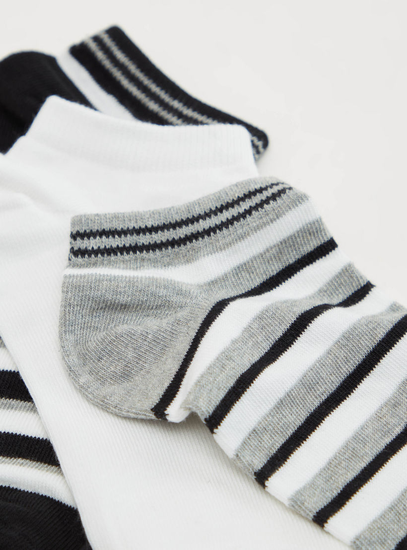 Set of 3 - Assorted Striped Ankle Length Socks-women-socksandstockings-image-4