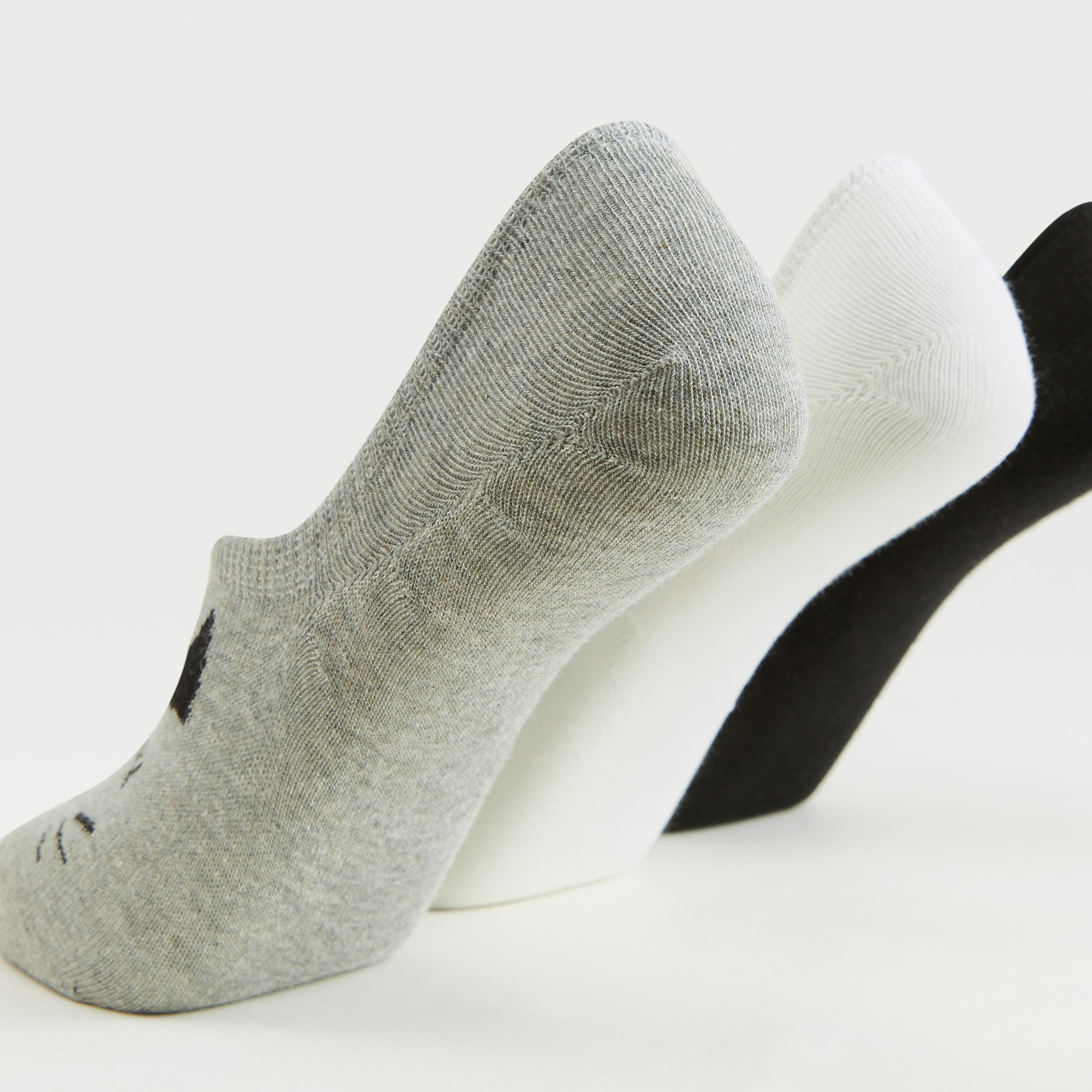 جوارب غير مرئية بطبعات - طقم من 3 أزواج-women-socksandstockings-image-4
