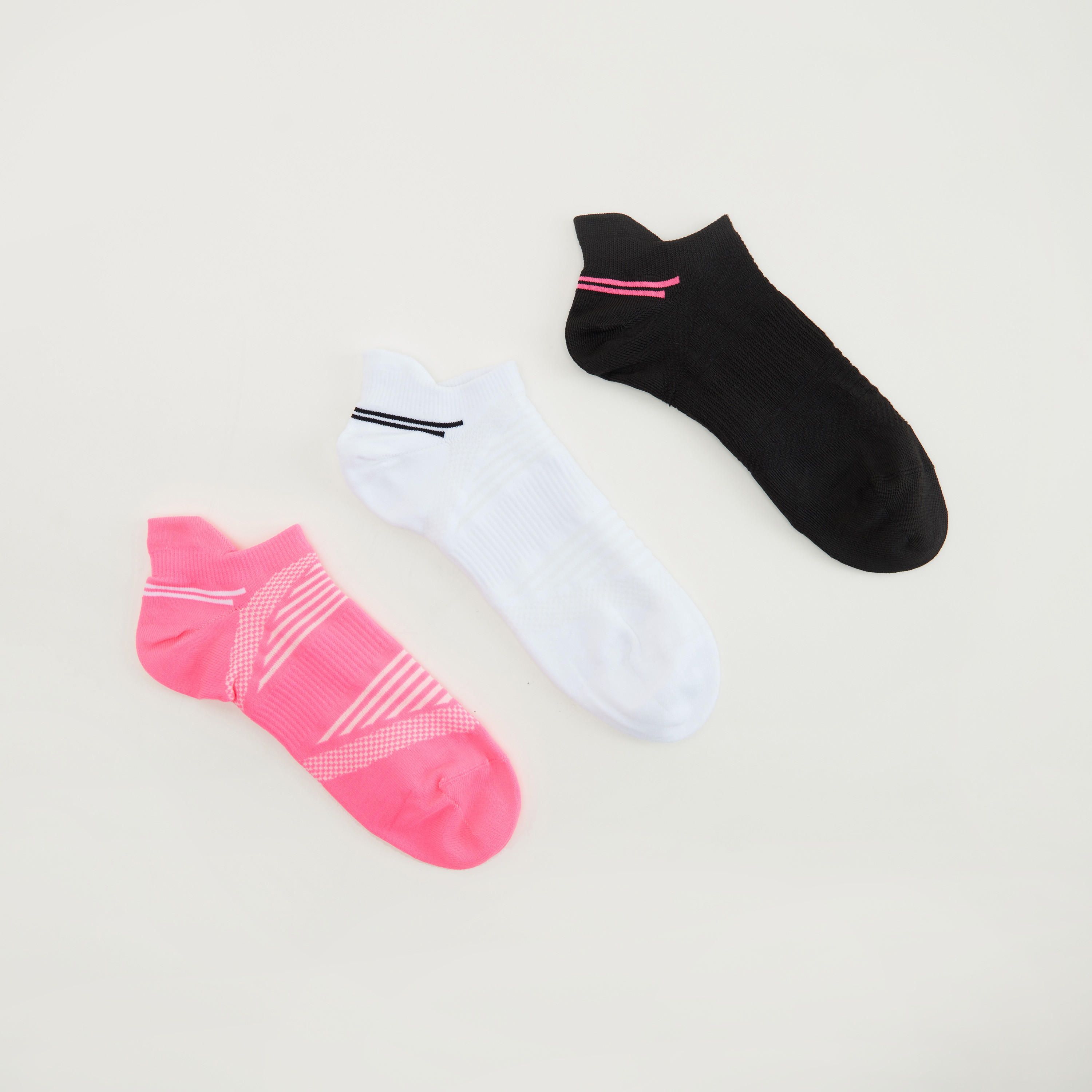 جوارب بطول الكاحل بطبعات - طقم من 3-women-socksandstockings-image-1