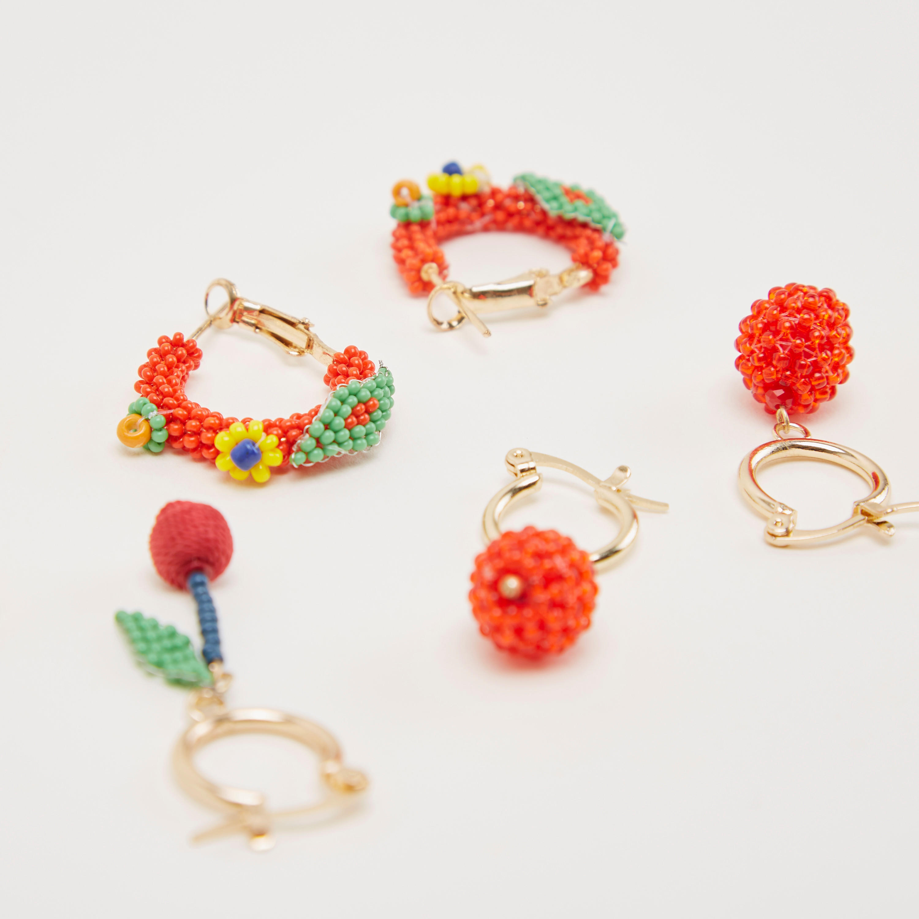 حلقان متدلية مزيّنة بخطّاف إغلاق - طقم من 3-women-watchesandjewellery-jewellery-earrings-image-5