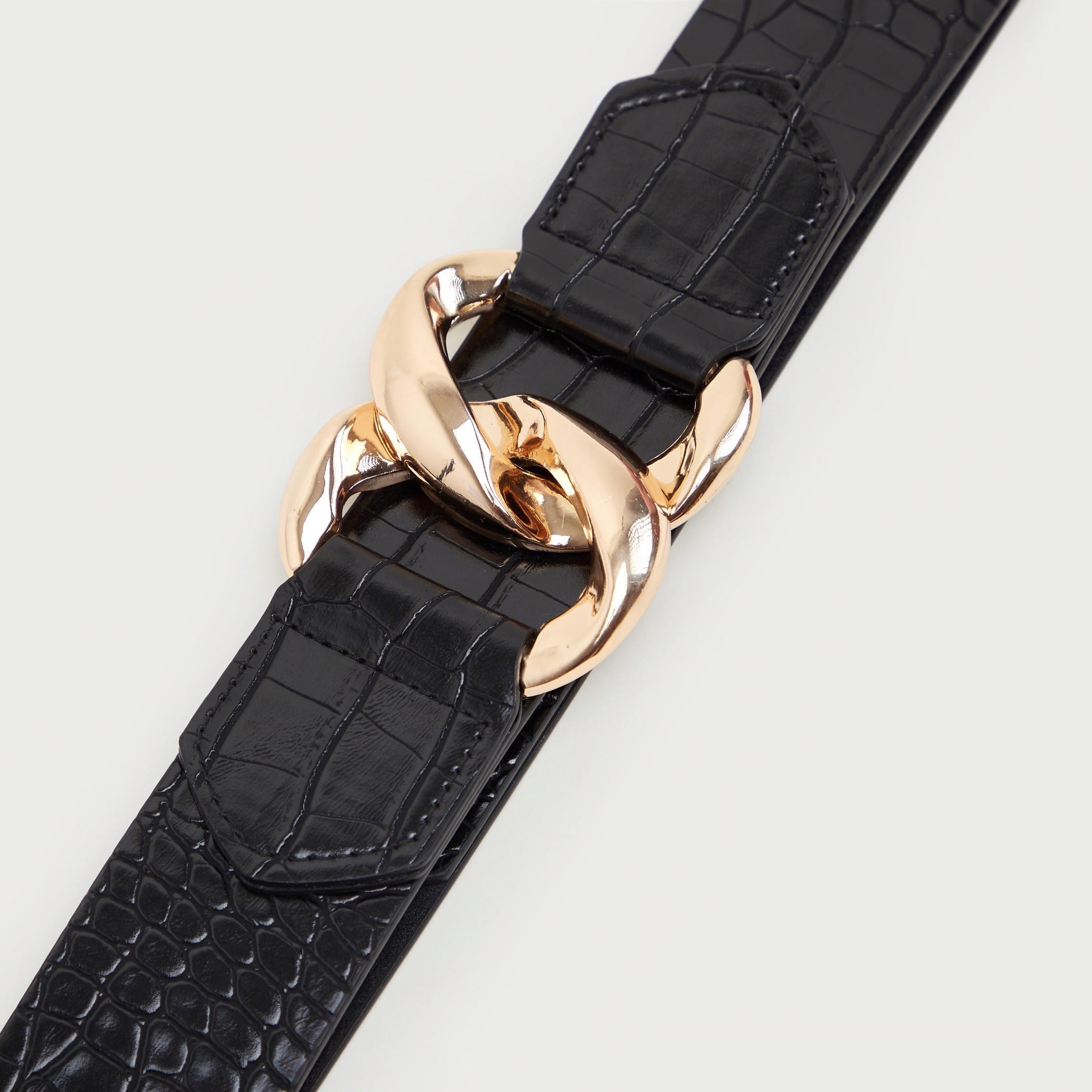 حزام بتصميم جلد حيوانات بارز الملمس وبإبزيم إغلاق-women-clothingaccessories-belts-image-3